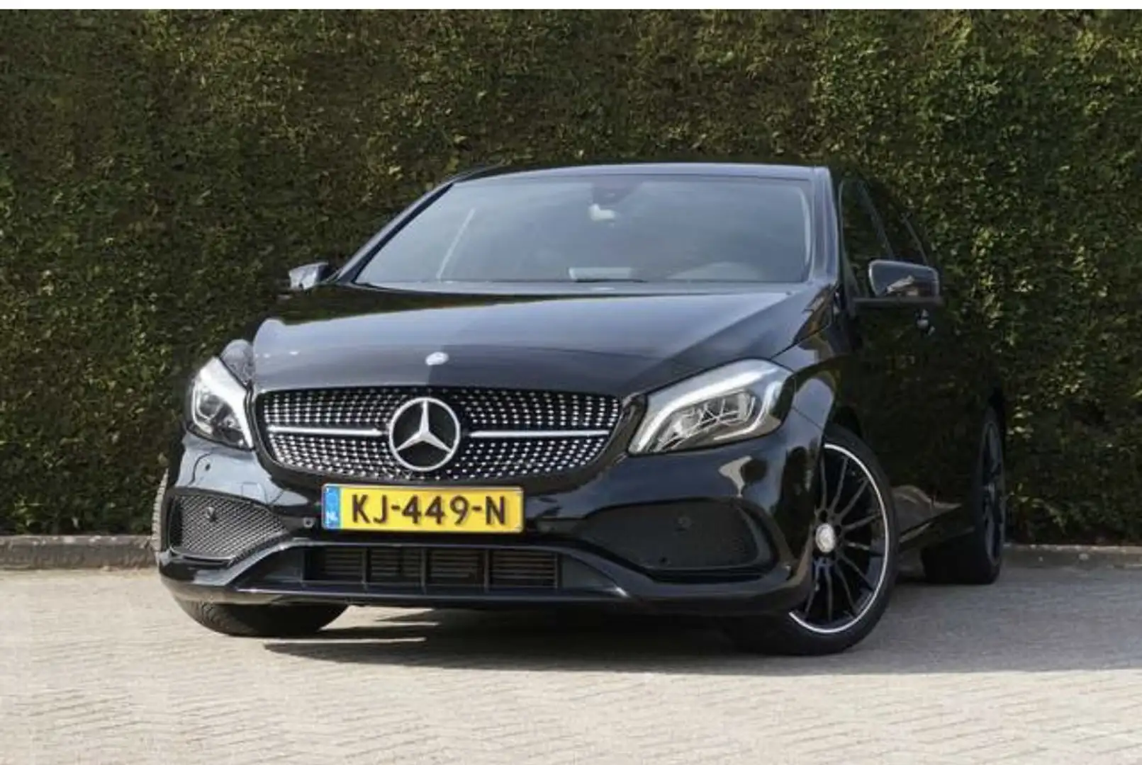 Mercedes-Benz A 180 AMG N. Edition Plus Zwart - 1