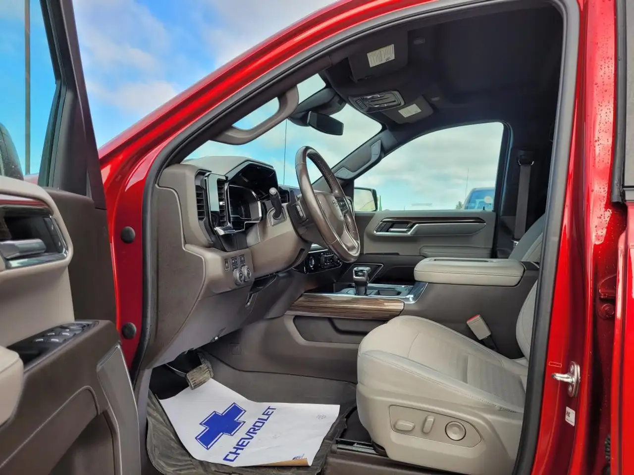 Chevrolet Silverado 1500 снимка Chevrolet Silverado 1500