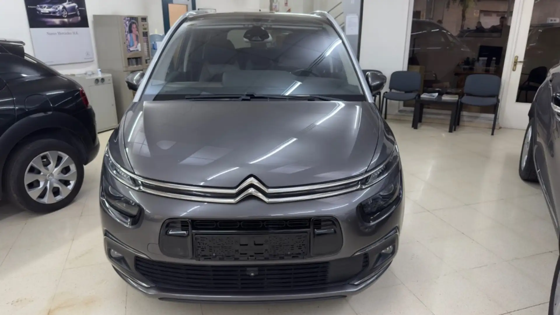 Citroen C4 Grand Picasso 1.6BlueHDI S&S Shine EAT6 120 Gris - 2