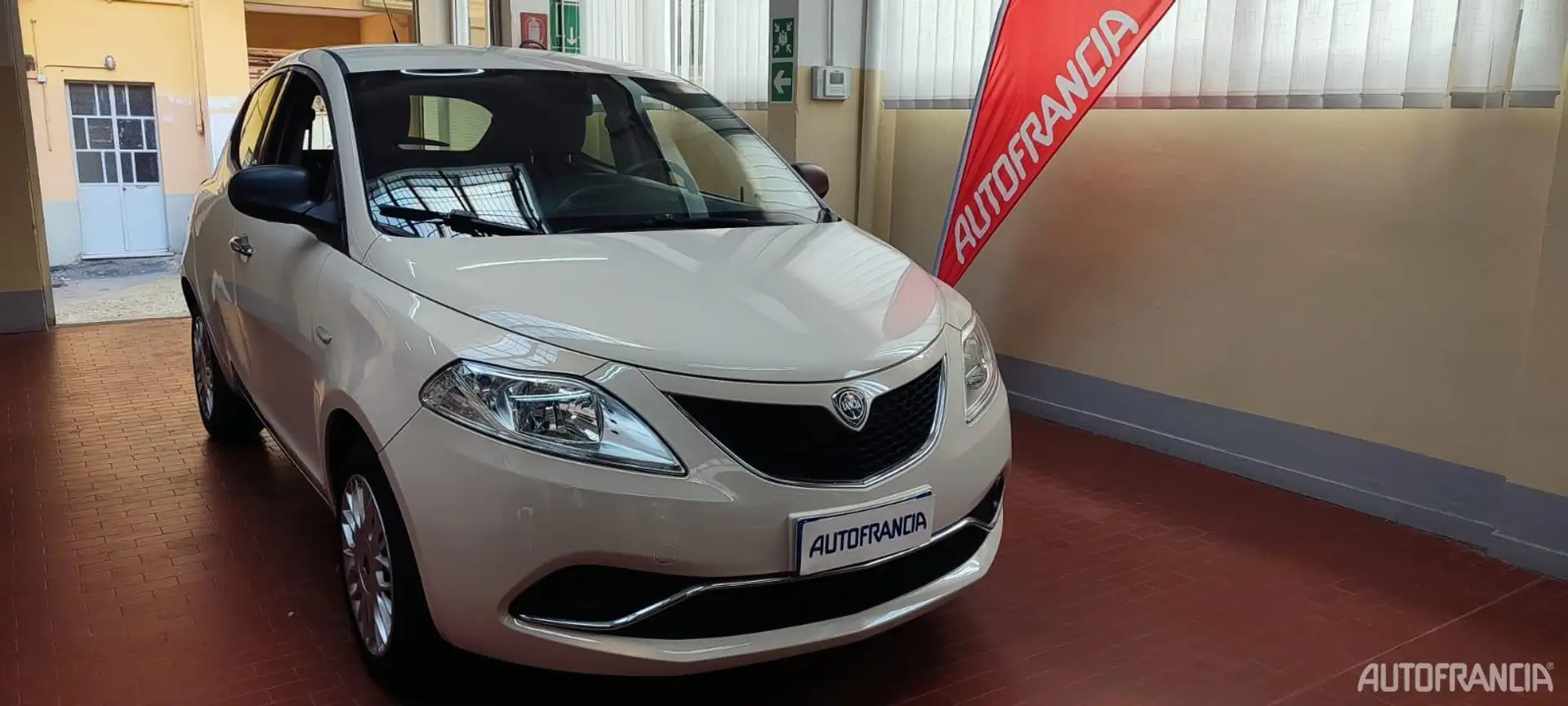Lancia Ypsilon YPSILON - 1.2 SILVER 69CV Bronzo - 2