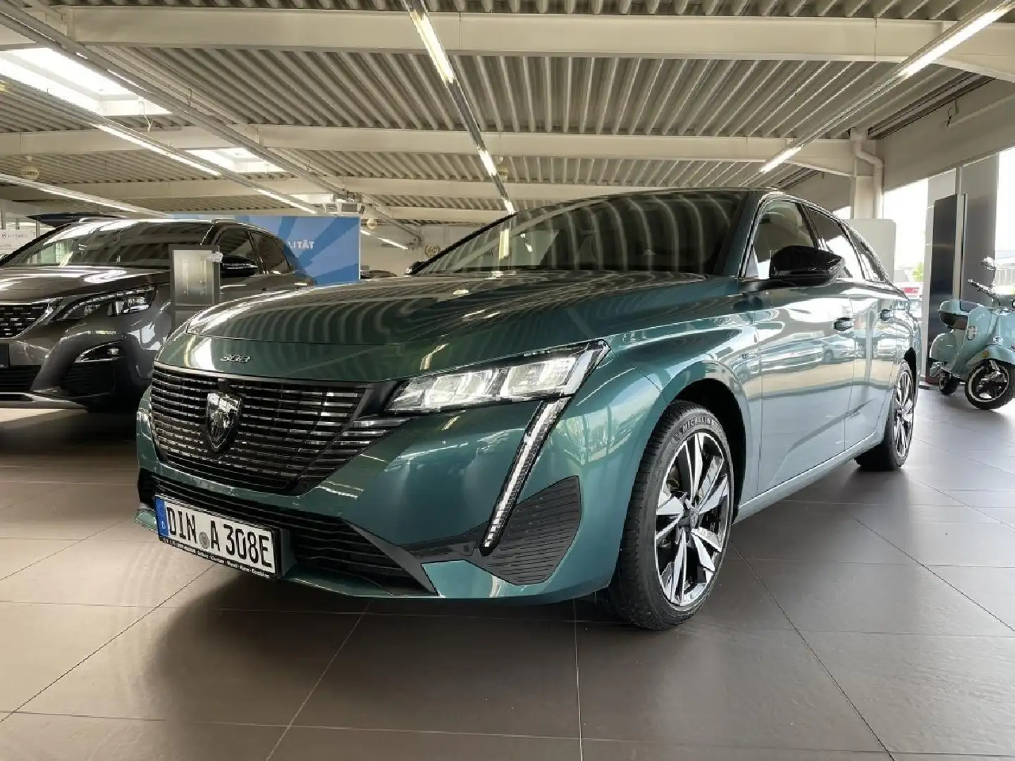 Peugeot 308 SW Hybrid 180 Allure Blau - 1