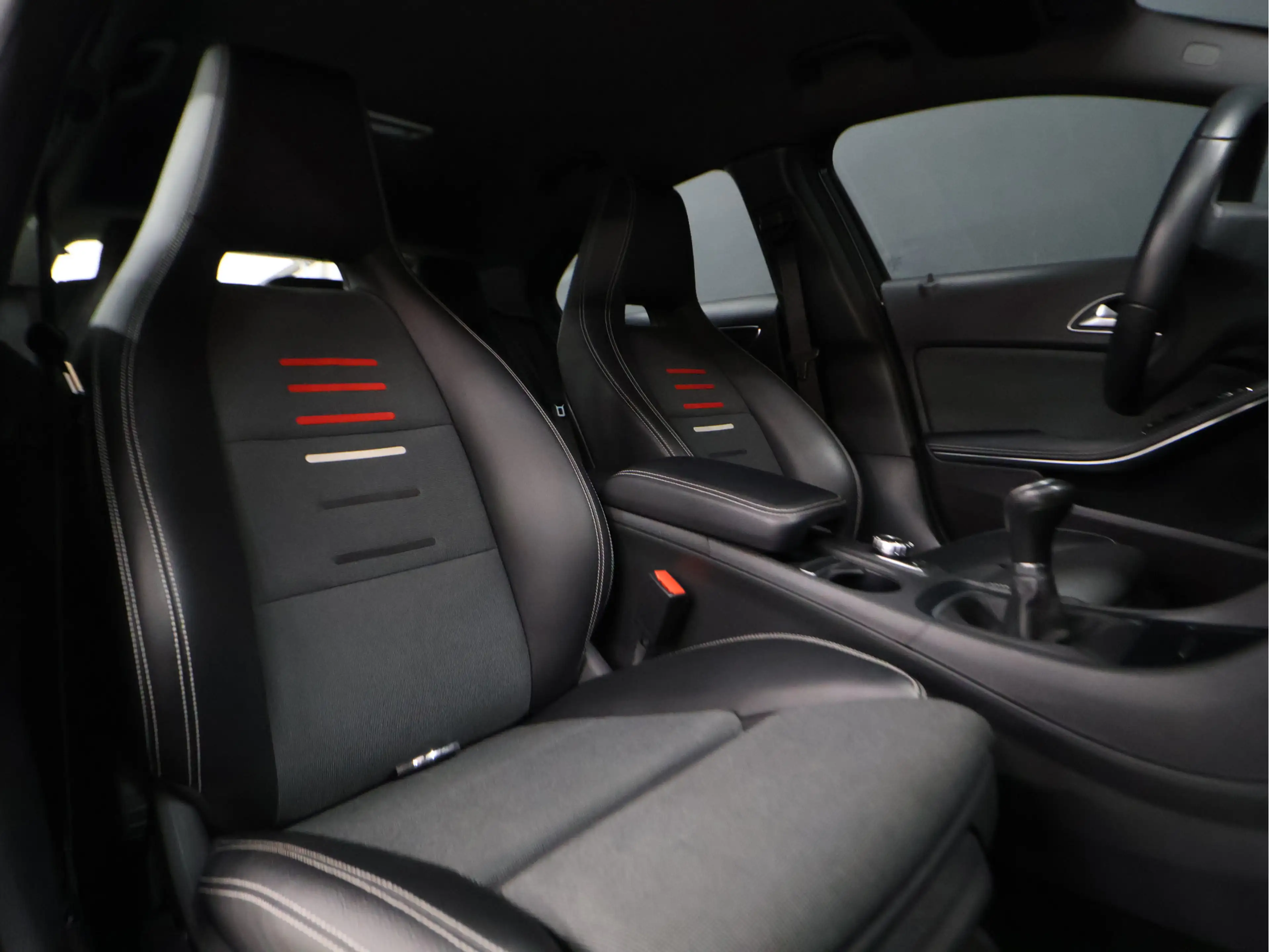 Mercedes-Benz A 180 BlueEFFICIENCY Business [CRUISECONTROL, STOELVERWA — photo 9