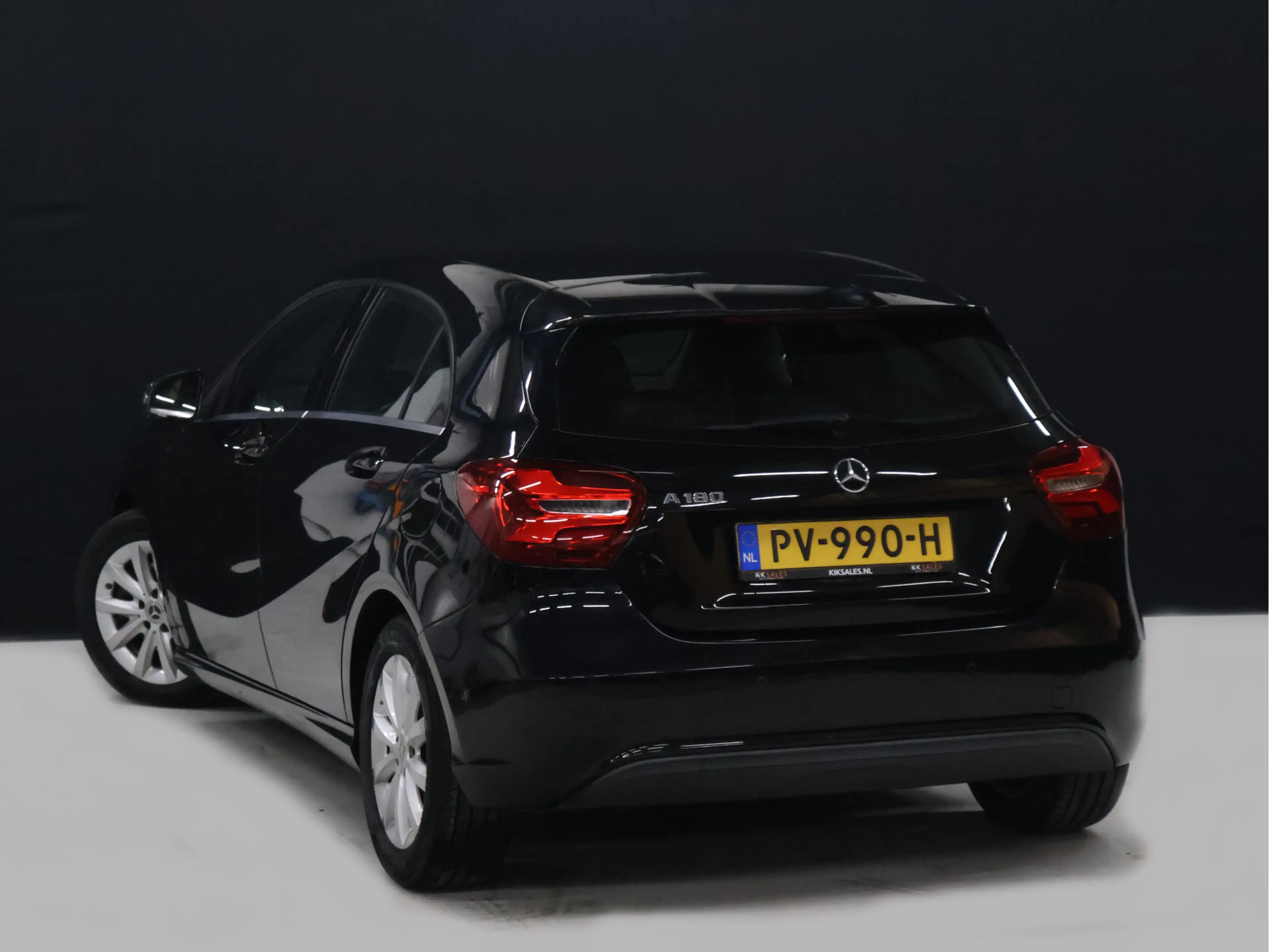 Mercedes-Benz A 180 BlueEFFICIENCY Business [CRUISECONTROL, STOELVERWA — photo 4