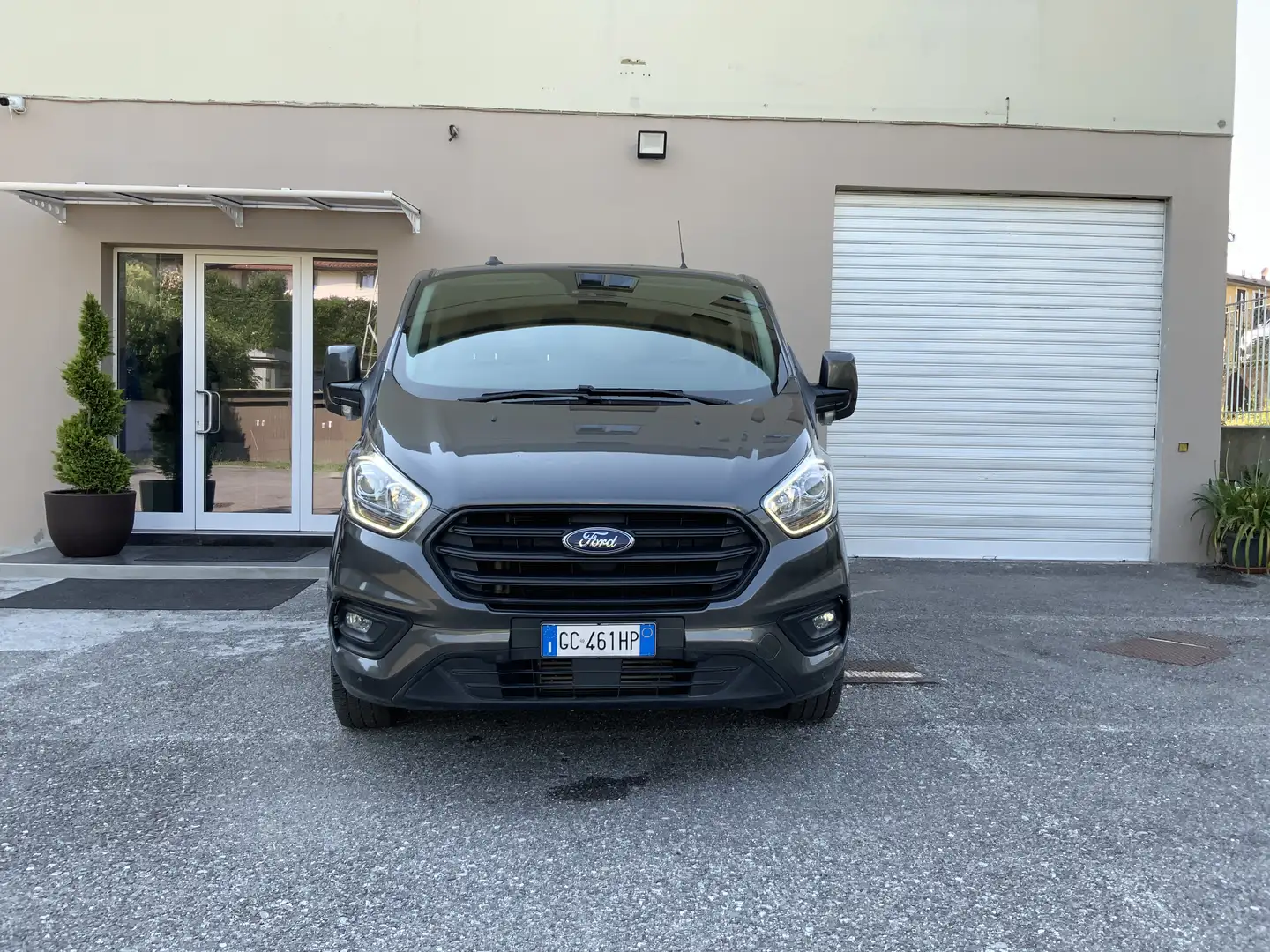 Ford Transit Custom 2.0 TDCI 320 L1H1 Grigio - 1