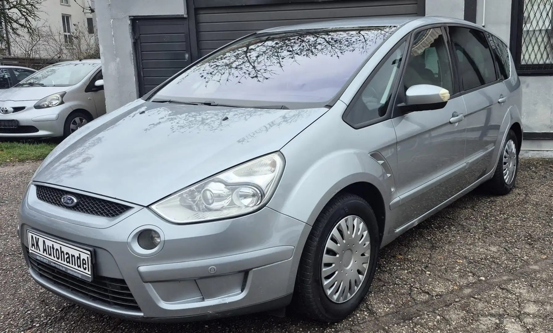 Ford S-Max S-MAX Titanium Sitzheizung Klima 7-Sitz Silber - 1