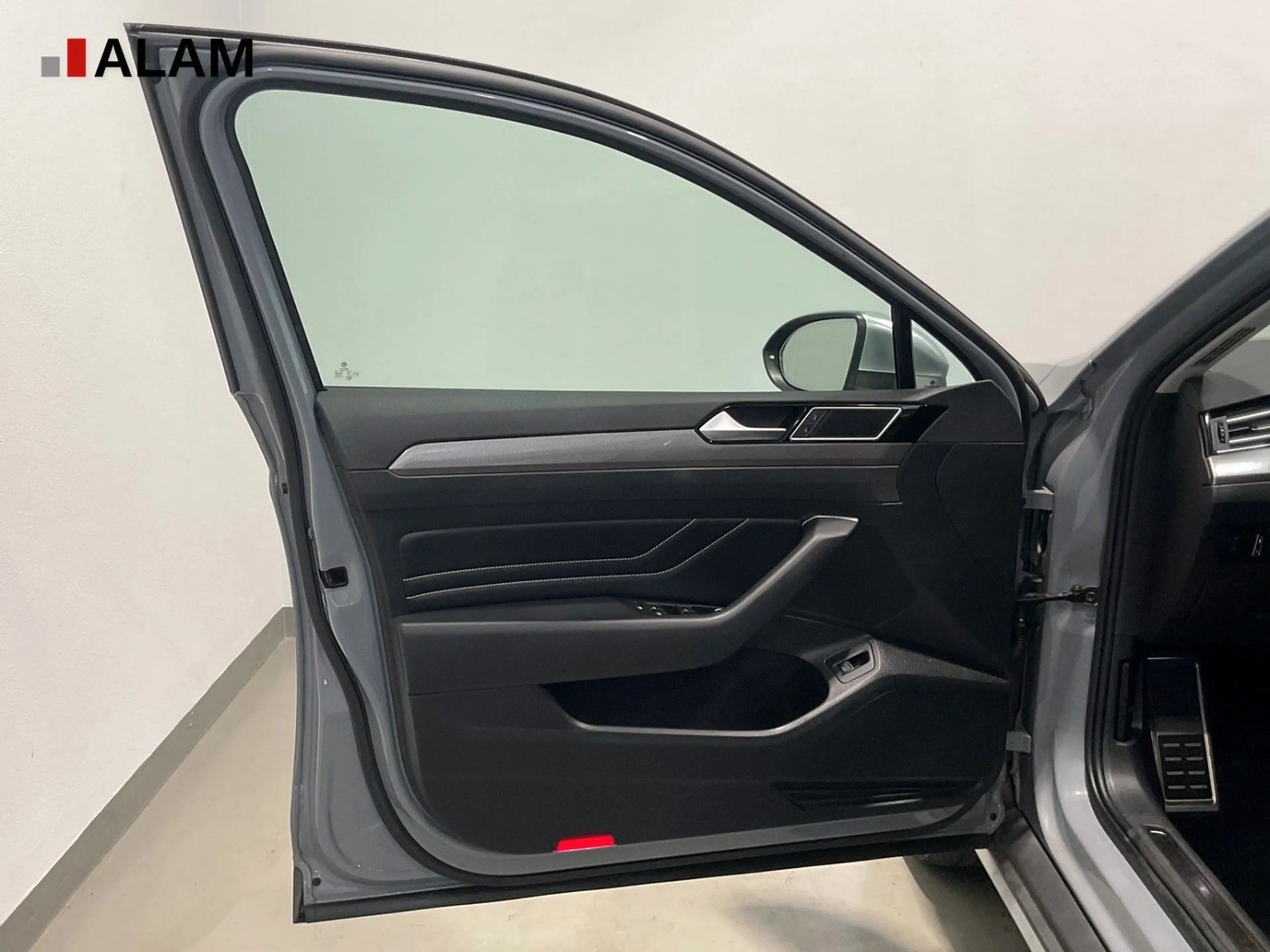 Volkswagen Passat Alltrack Passat Var Alltrack 4Motion ACC Lane Rear View — photo 12