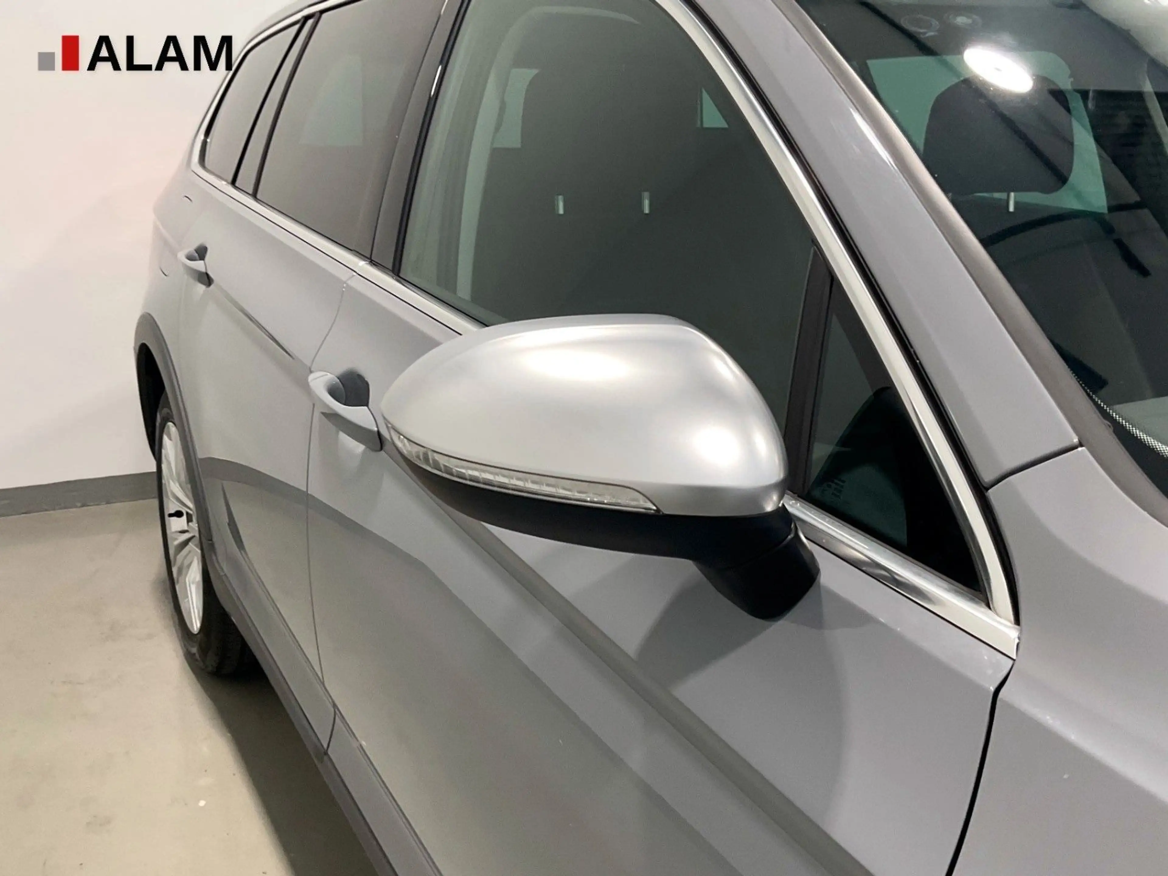 Volkswagen Passat Alltrack Passat Var Alltrack 4Motion ACC Lane Rear View — photo 9