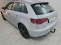 Audi A3 SPB 1.6 TDI ultra Attraction Gris - thumbnail 4