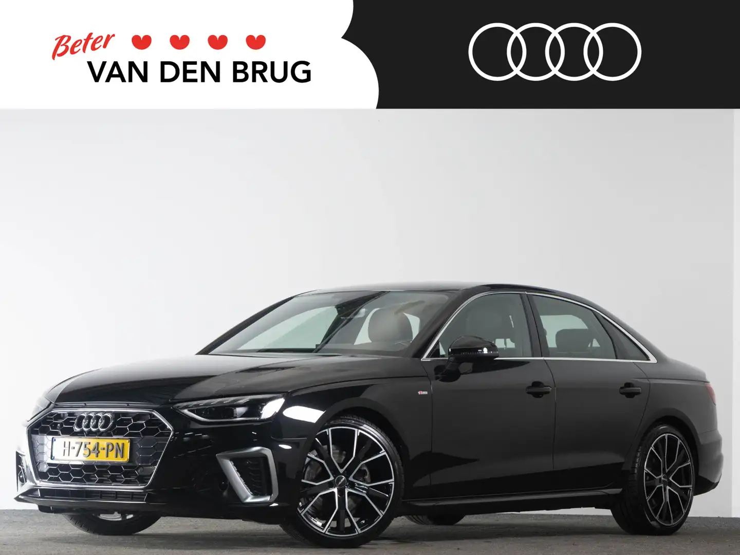 Audi A4 Limousine S-Line 35 TFSI 150 pk Automaat | LED | N Zwart - 1
