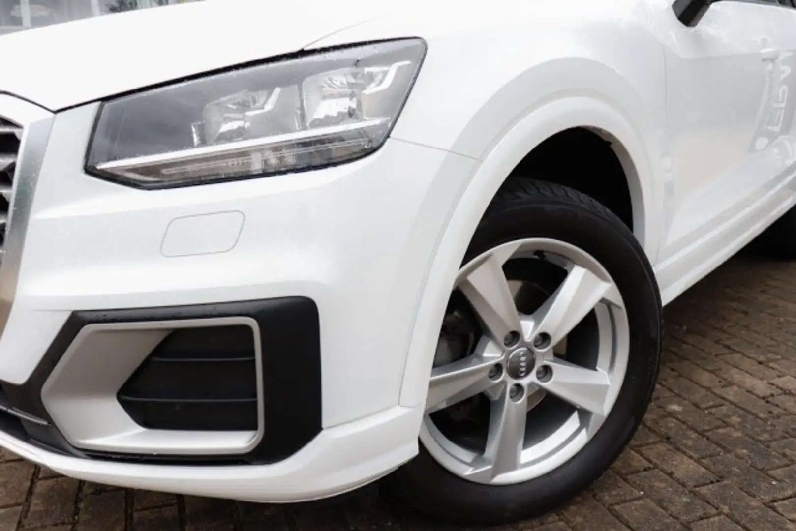 Audi Q2 30 TFSI sport S tronic Klima Navi Einparkhilfe Blanc - 2