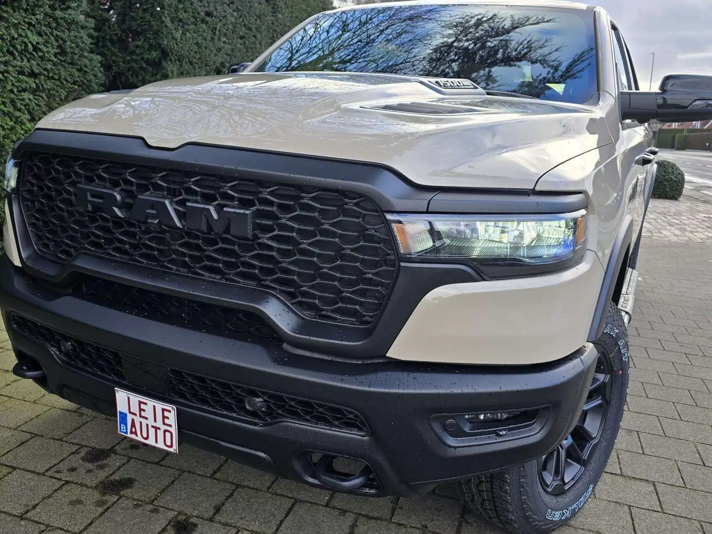 Dodge RAM Model 2025 REBEL X €71.900,- excl btw Beige - 1