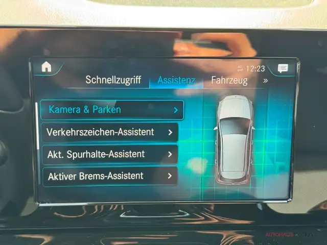 Mercedes-Benz B-Class view 18