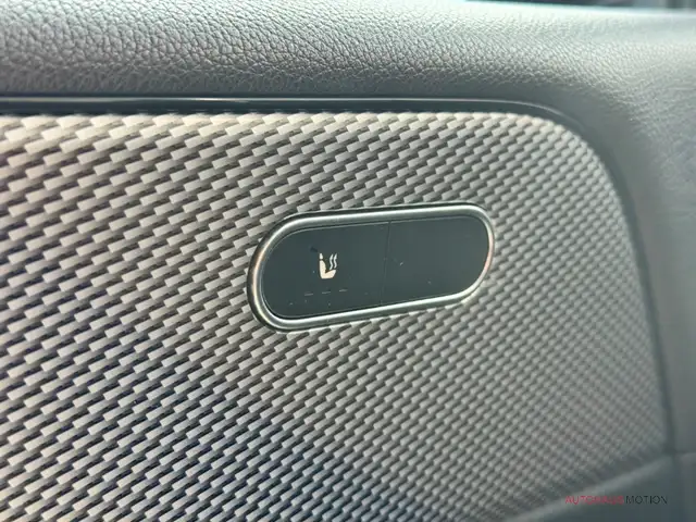 Mercedes-Benz B-Class view 25
