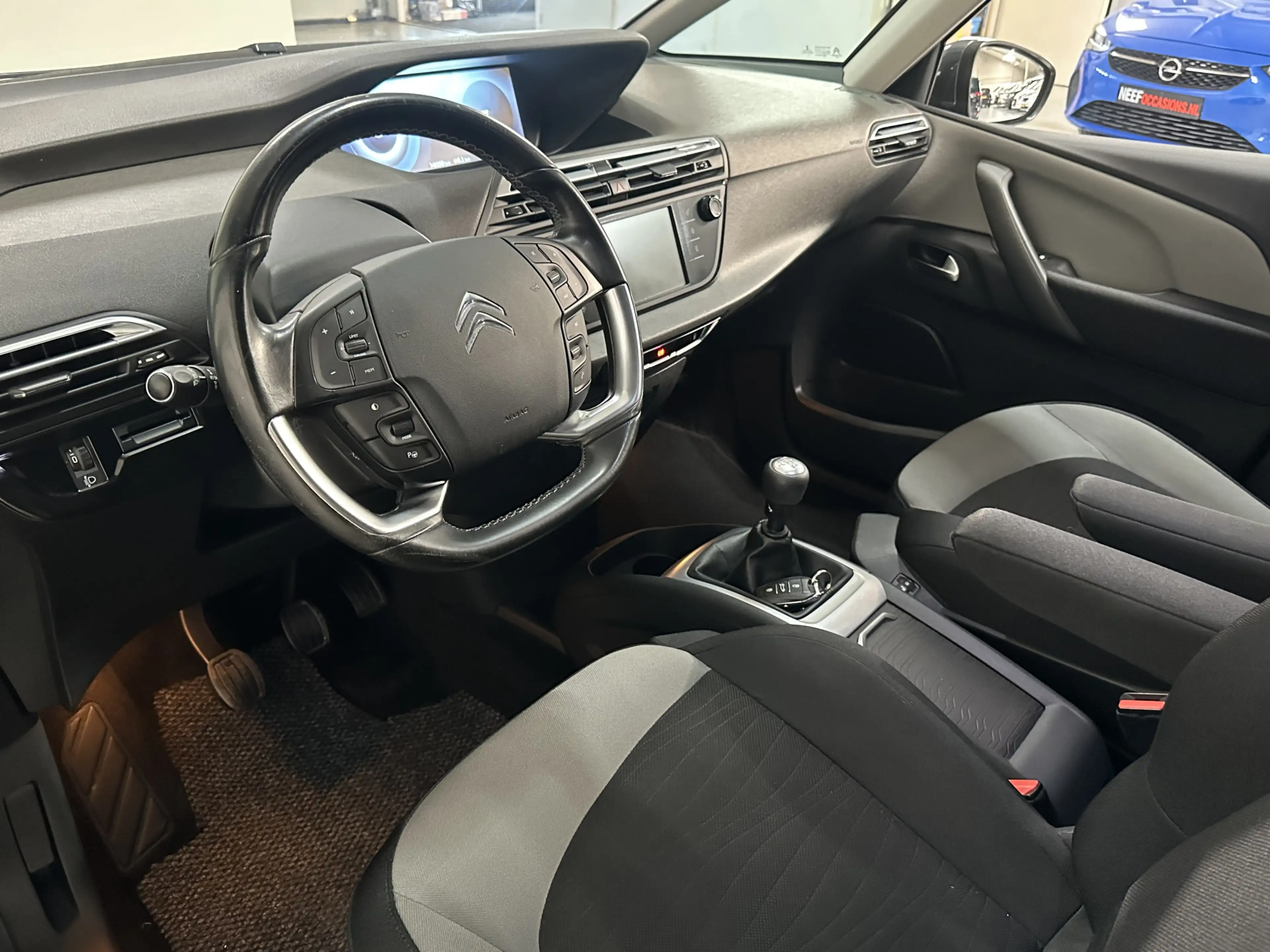 Citroen C4 Picasso 1.2 PureTech Intensive CLIMA / CRUISE /CAMERA /TRE — photo 21