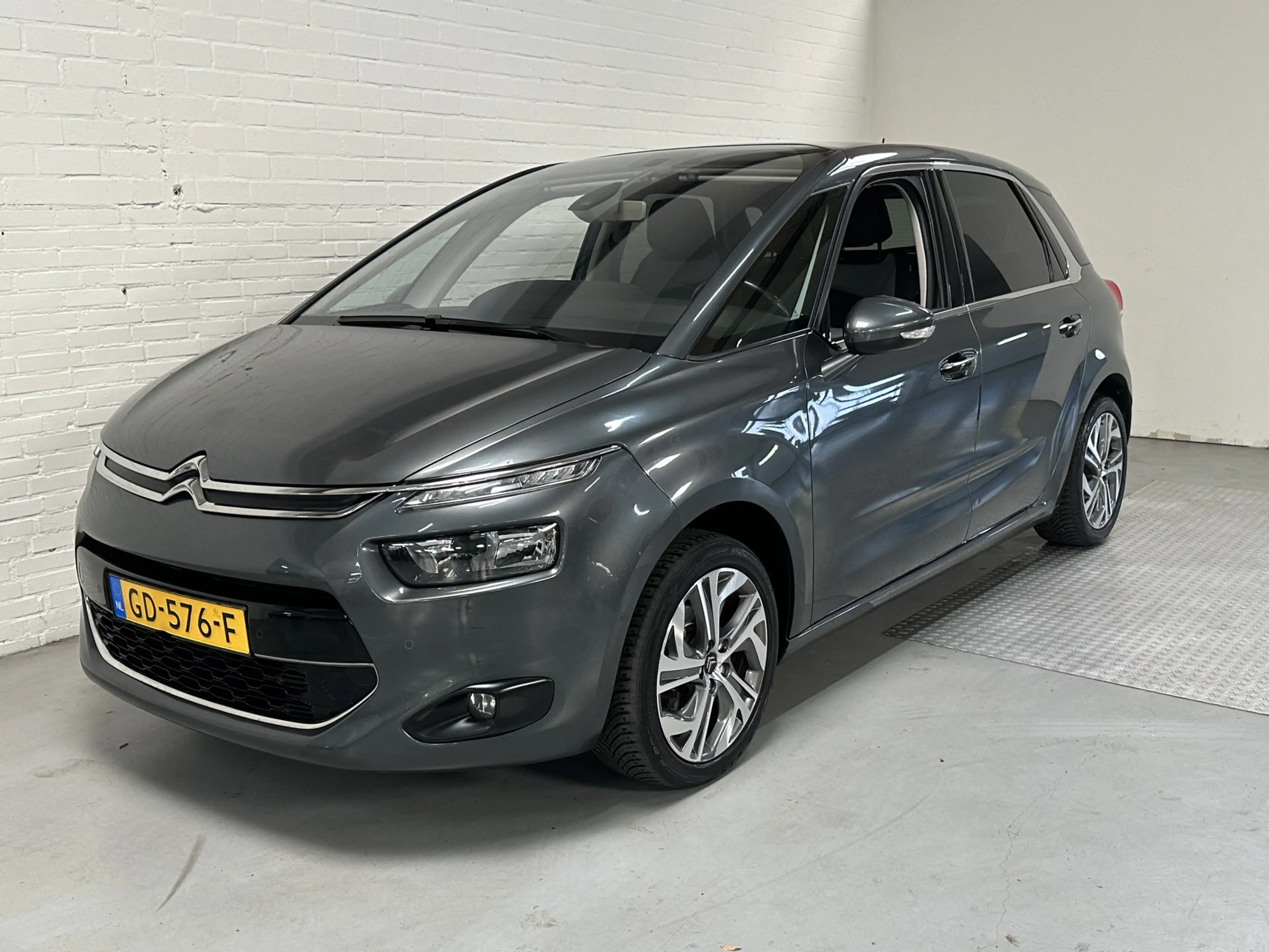 Citroen C4 Picasso 1.2 PureTech Intensive CLIMA / CRUISE /CAMERA /TRE
