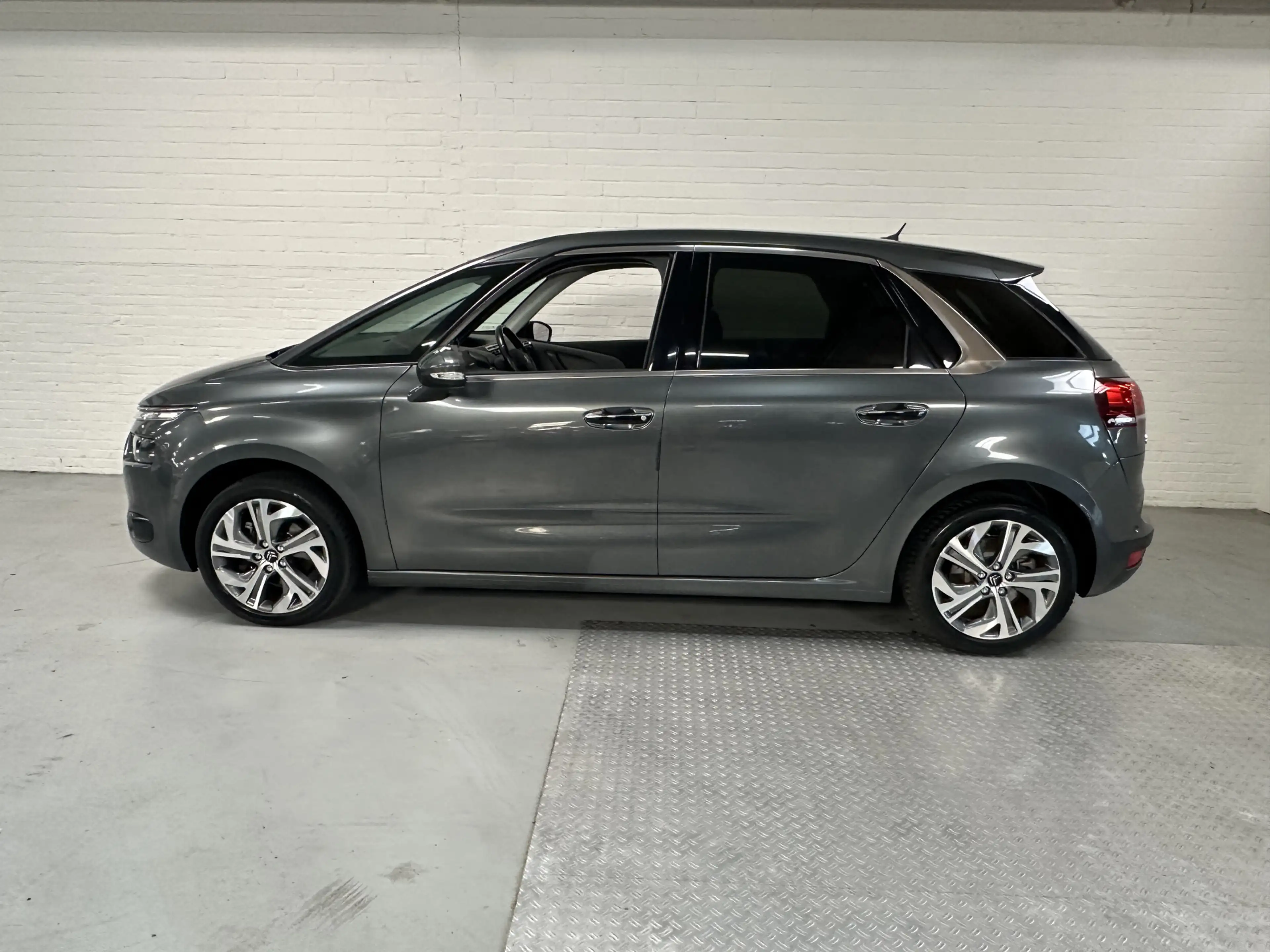 Citroen C4 Picasso 1.2 PureTech Intensive CLIMA / CRUISE /CAMERA /TRE — photo 4