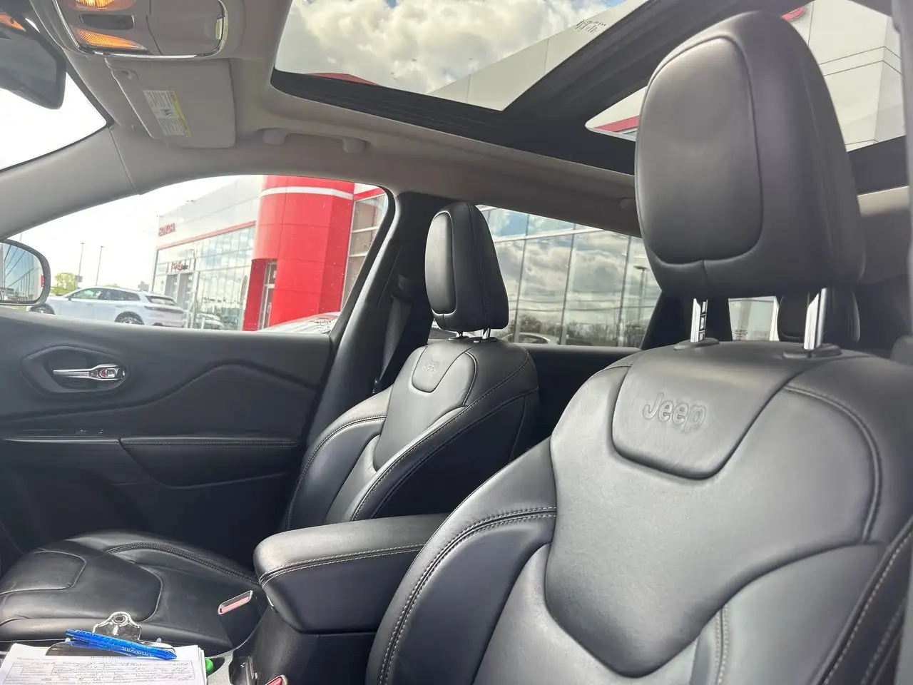 Jeep Cherokee fotografie Jeep Cherokee