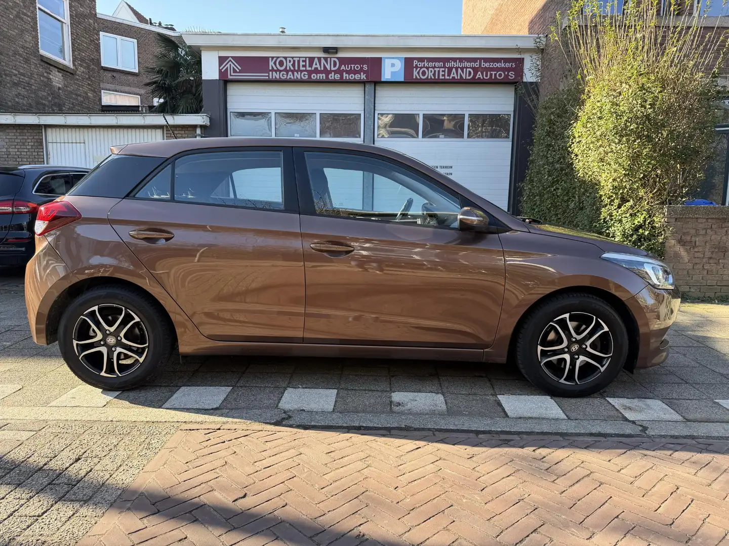 Hyundai i20 1.0 T-GDI Comfort Brun - 2
