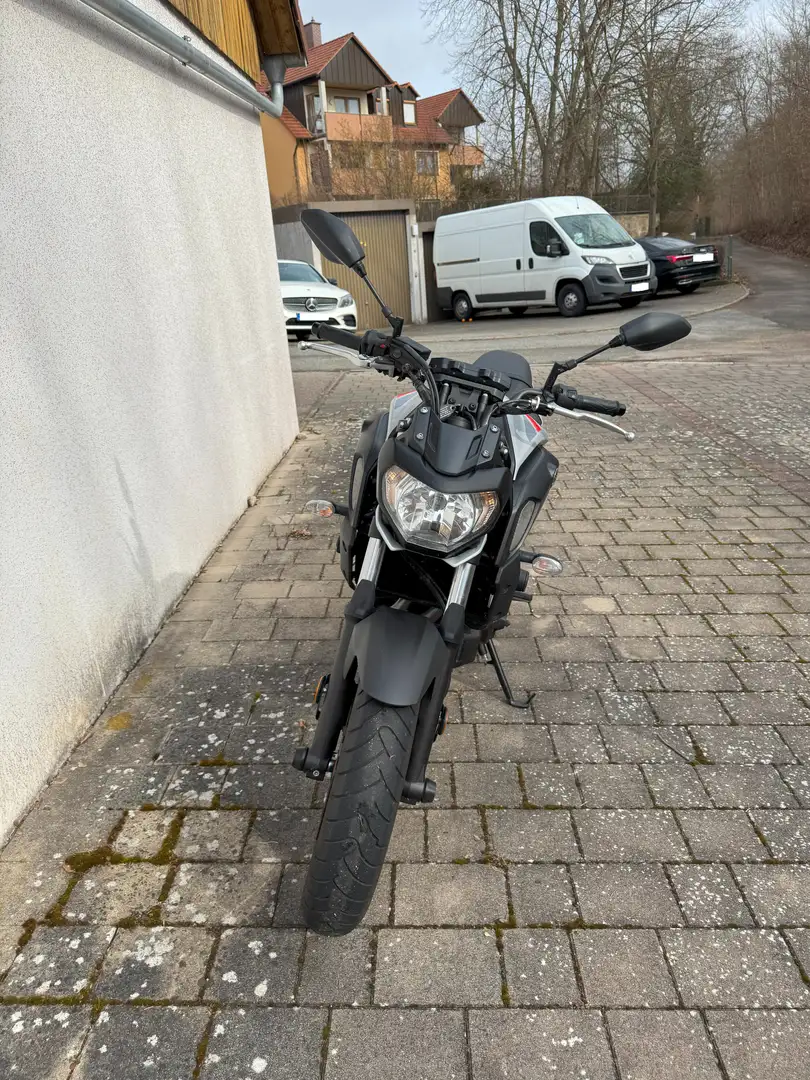 Yamaha MT-07 Szürke - 2