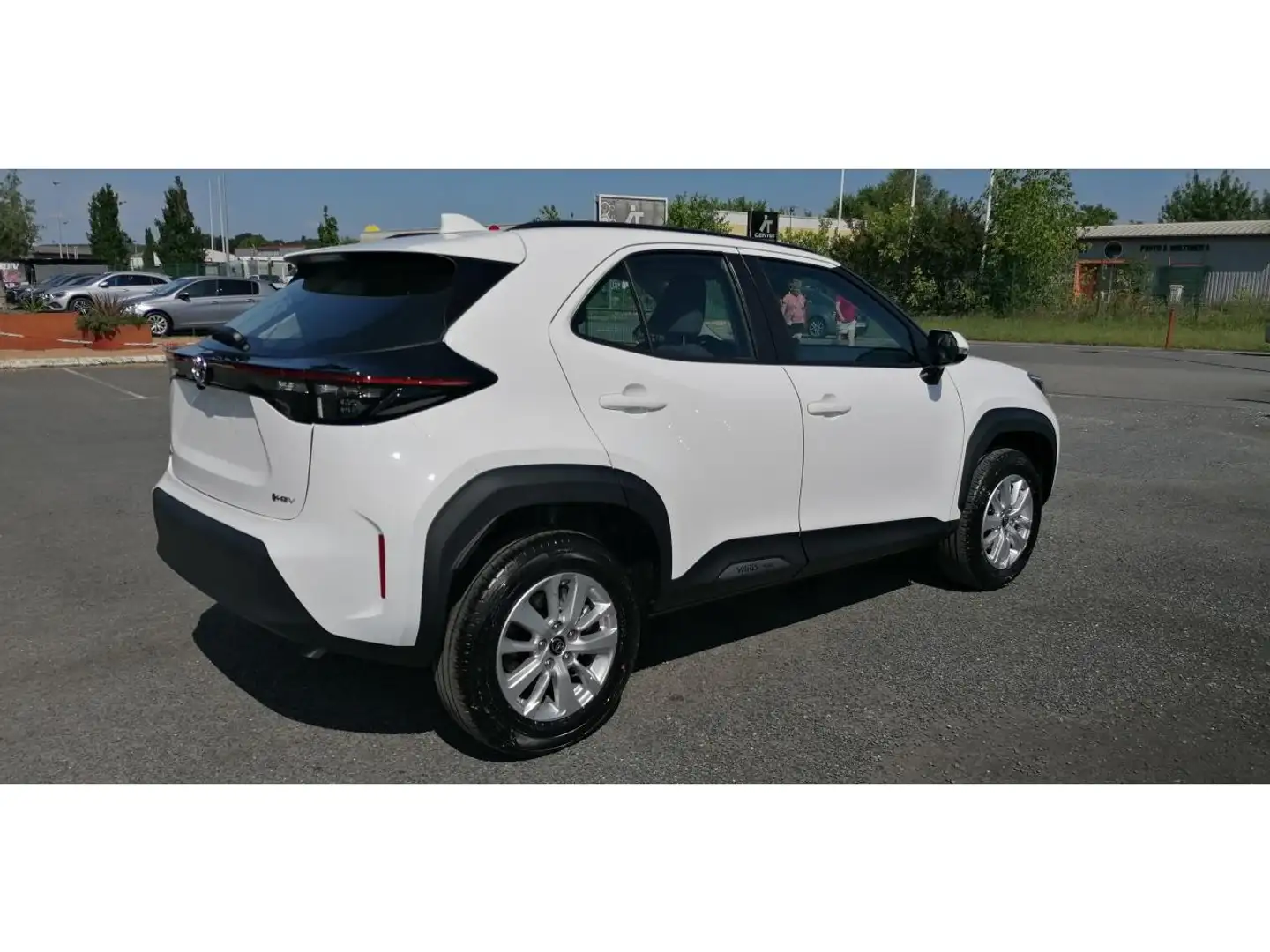 Toyota Yaris Cross Hybrid 116h CVT Dynamic Blanc - 2