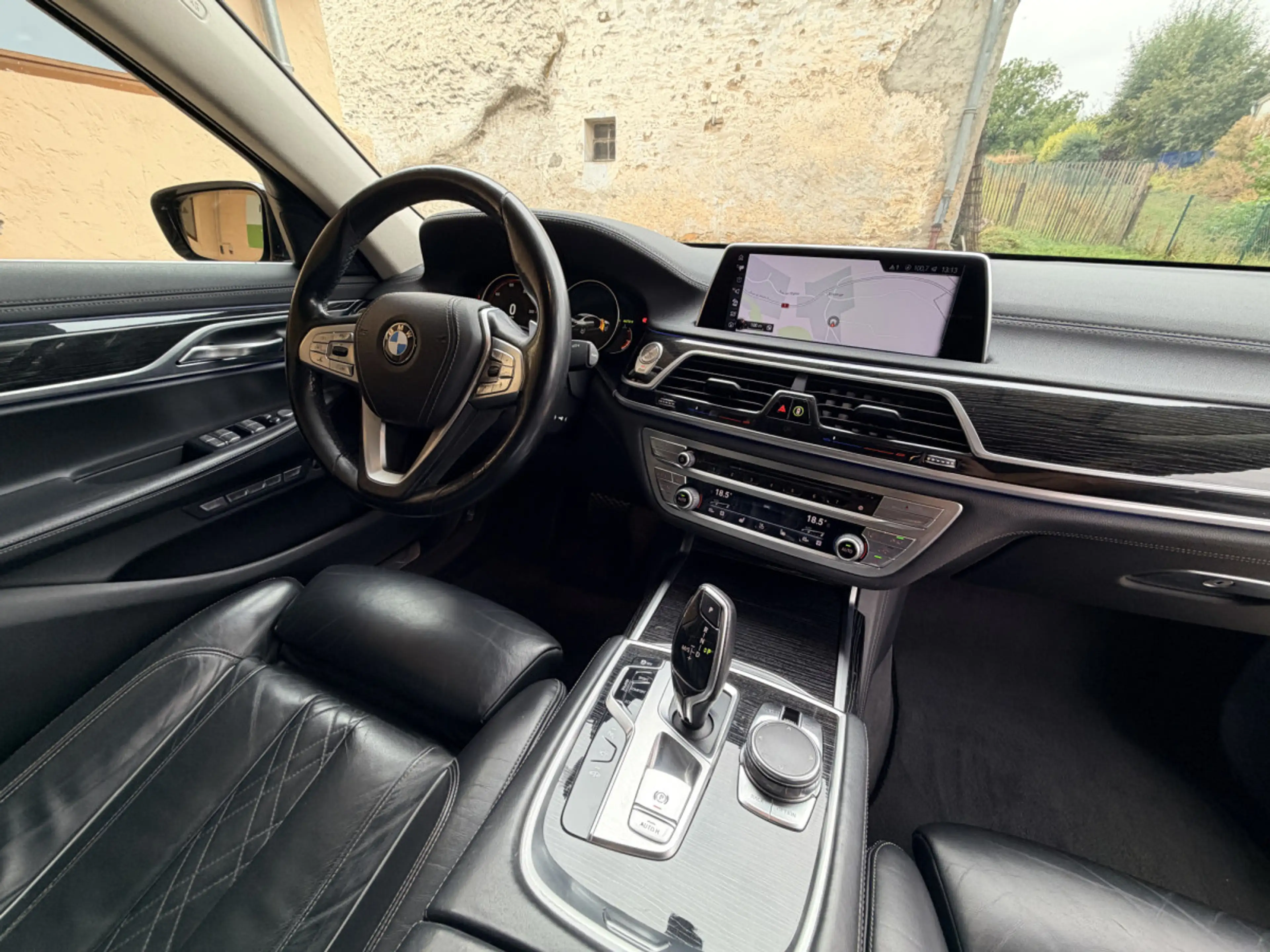 BMW 740 d xDrive Camera 360° Head-UP, Toit Ouvrant 320cv — photo 8