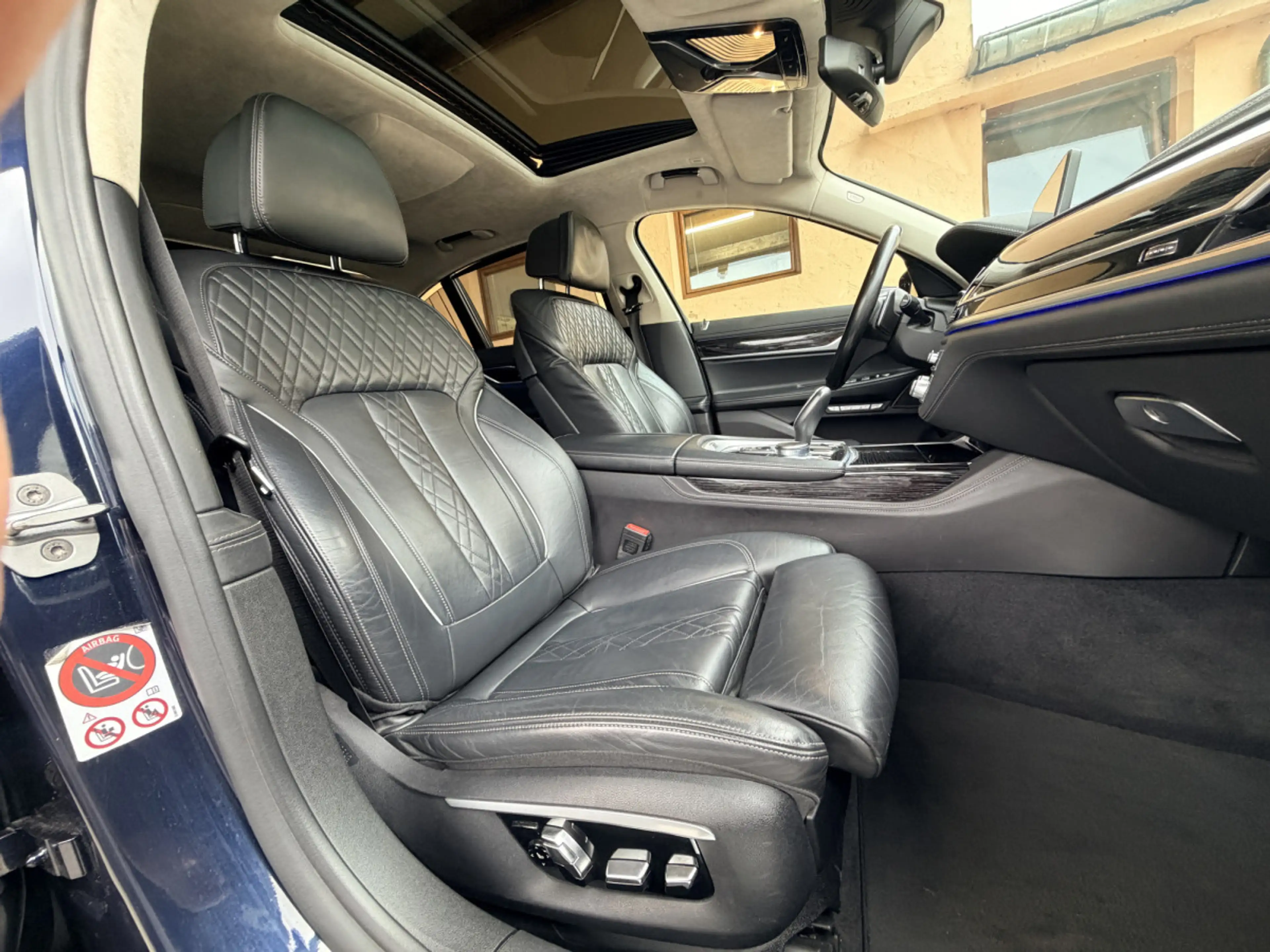 BMW 740 d xDrive Camera 360° Head-UP, Toit Ouvrant 320cv — photo 9