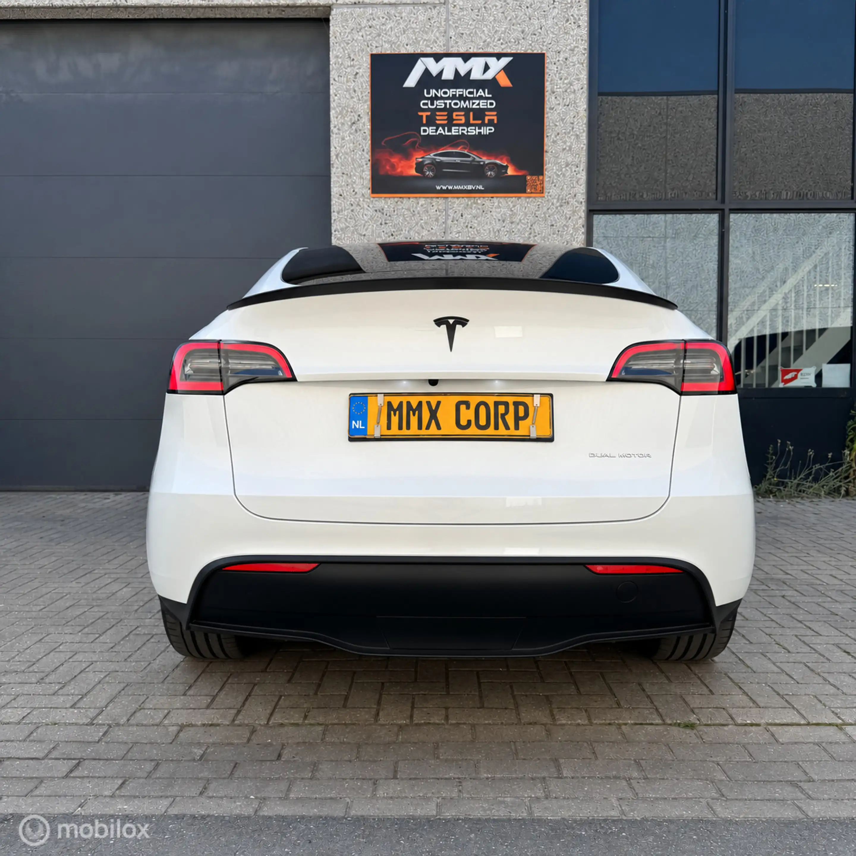 Tesla Model Y Long Range AWD + MMX PACK + TREKHAAK + SOH 94% — photo 8