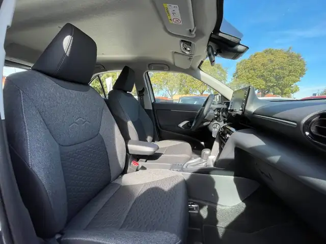 Toyota Yaris Cross view 14
