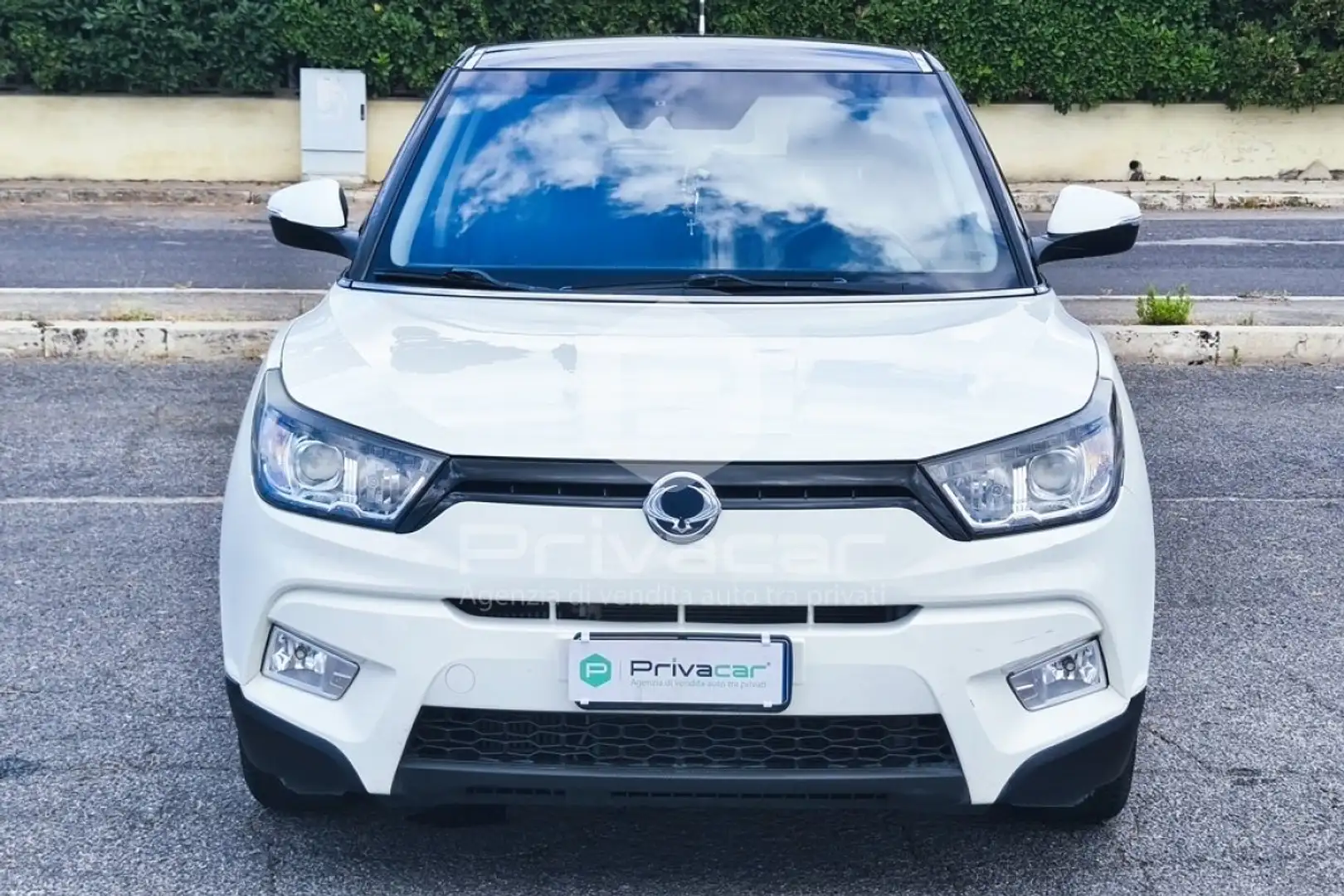 SsangYong Tivoli Tivoli 1.6d 2WD Be Visual Hot Aebs White - 2