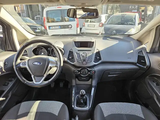 Ford Ecosport view 9