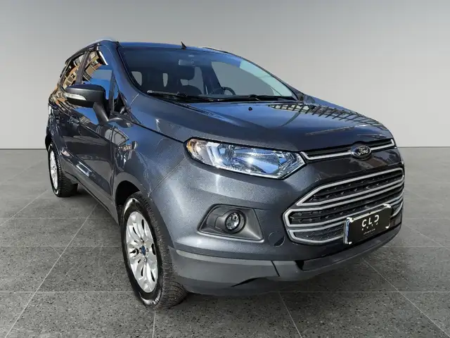 Ford Ecosport view 3