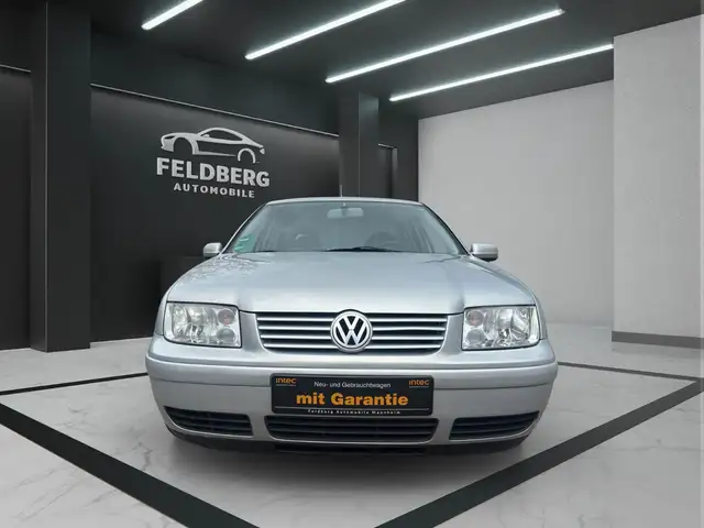 Volkswagen Bora 2.0 Basis