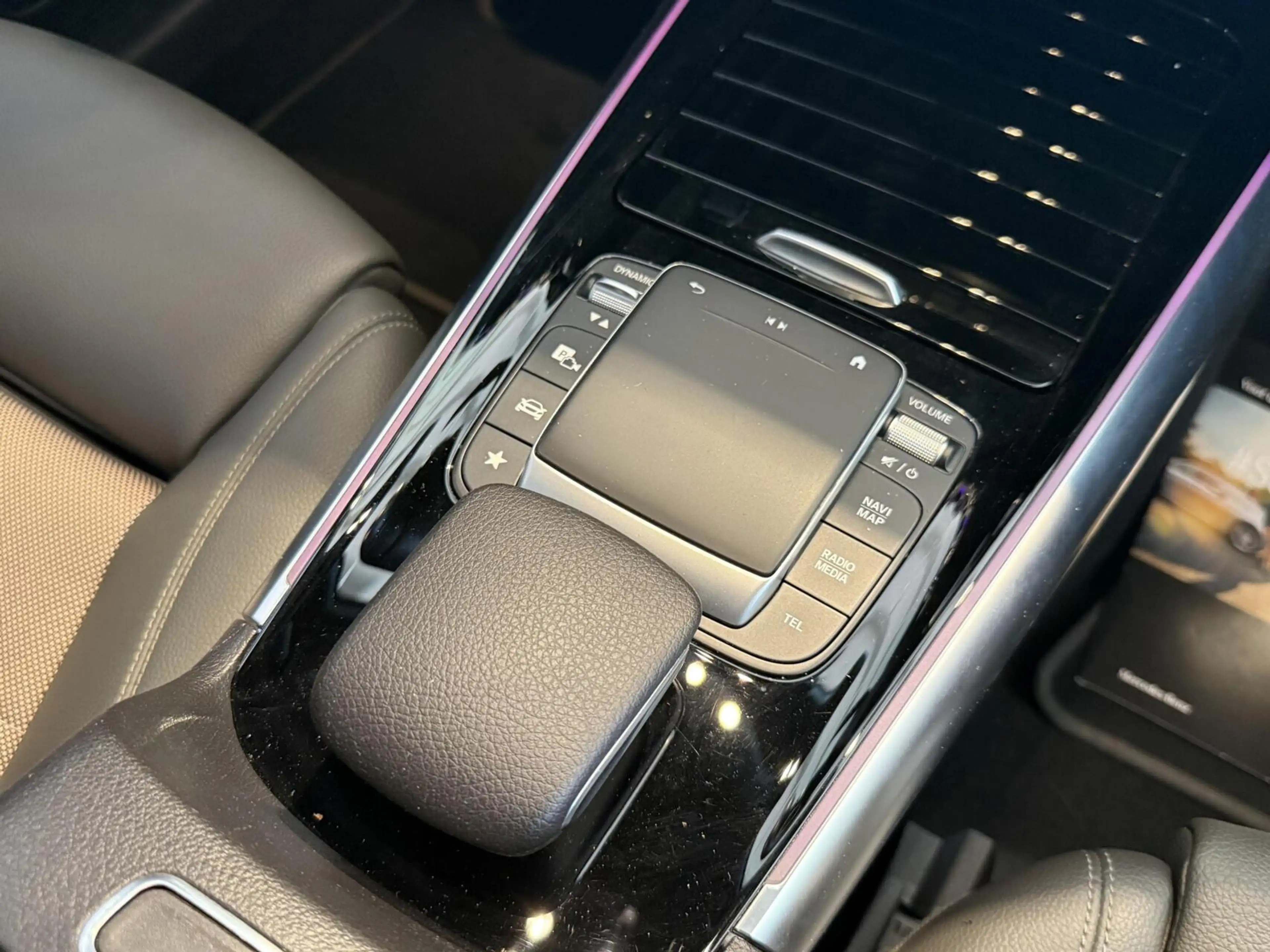 Mercedes-Benz EQB 350 4MATIC AMG Line 67 kWh Trekhaak SOH 100% — photo 12