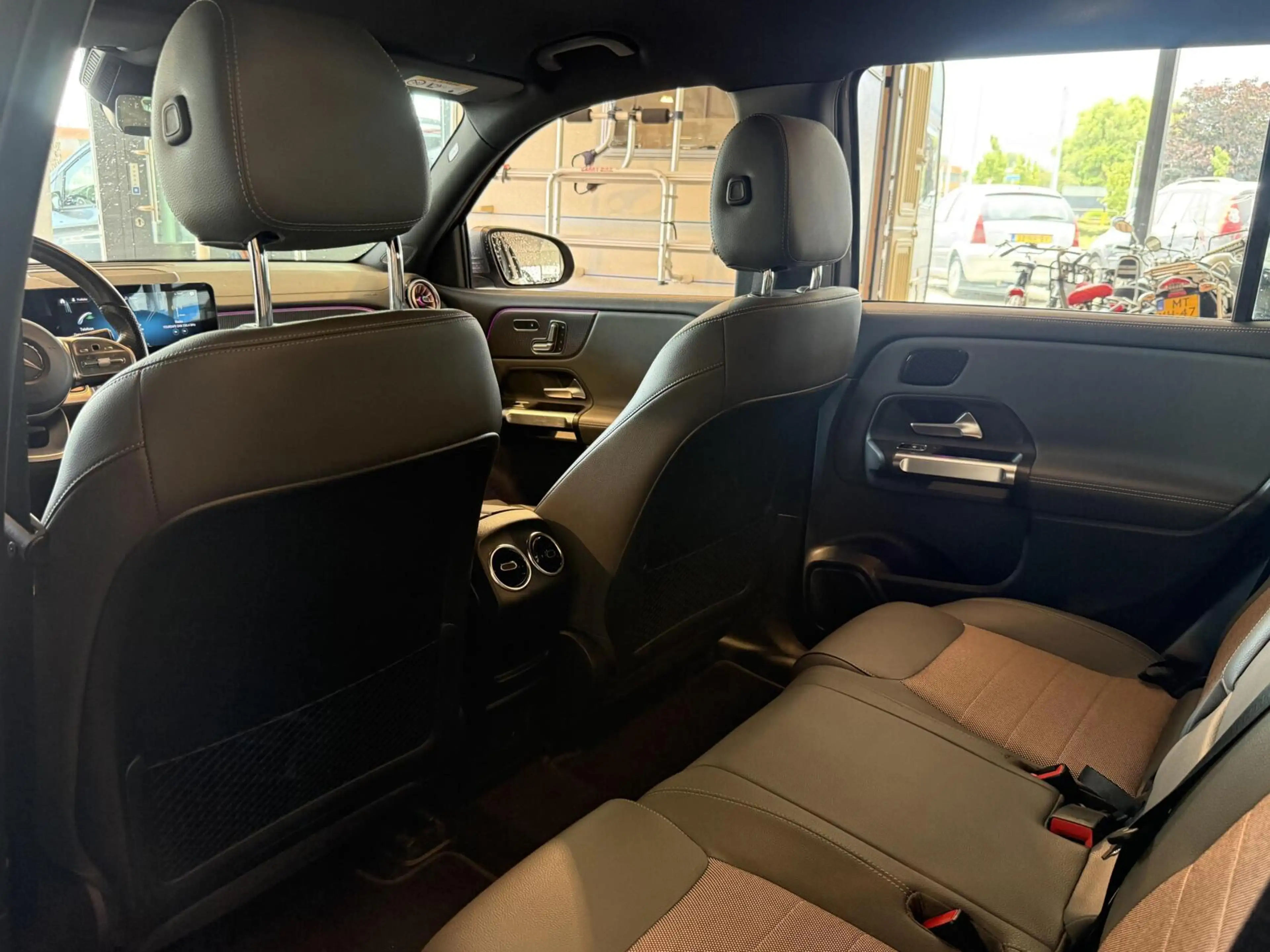 Mercedes-Benz EQB 350 4MATIC AMG Line 67 kWh Trekhaak SOH 100% — photo 7