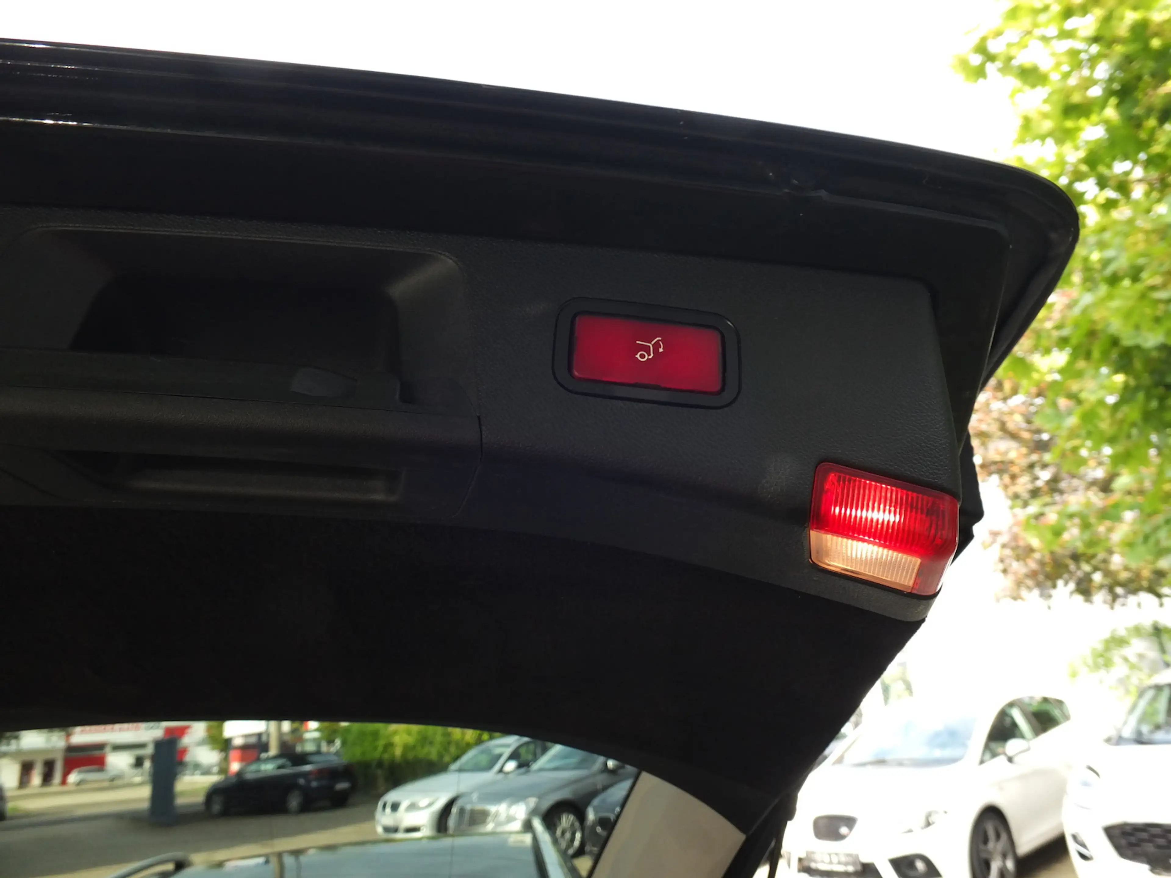 Mercedes-Benz E 220 T CDI BE AVANTGARDE W212 NAVI XENON TEMPOMAT — photo 13