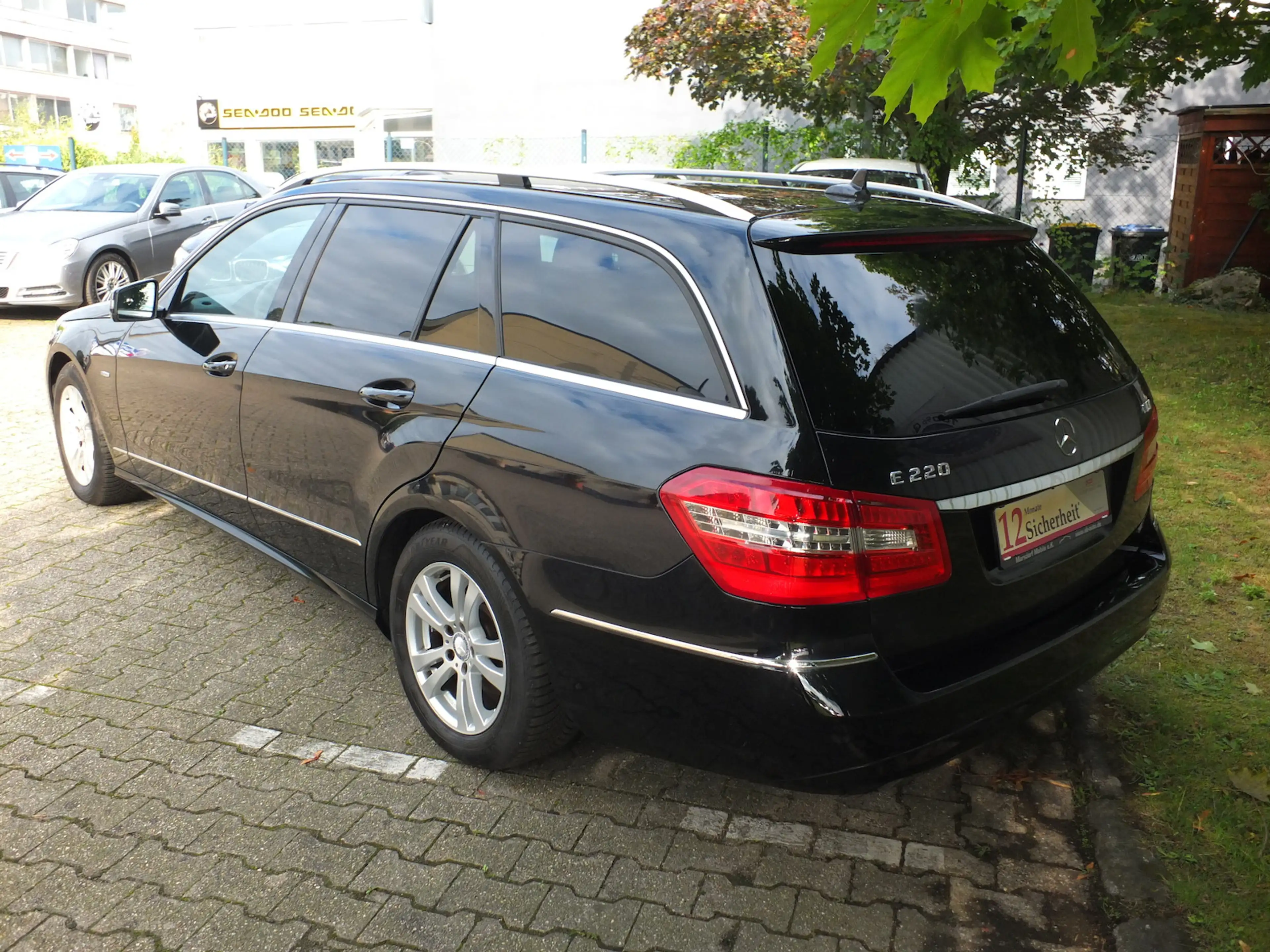 Mercedes-Benz E 220 T CDI BE AVANTGARDE W212 NAVI XENON TEMPOMAT — photo 6