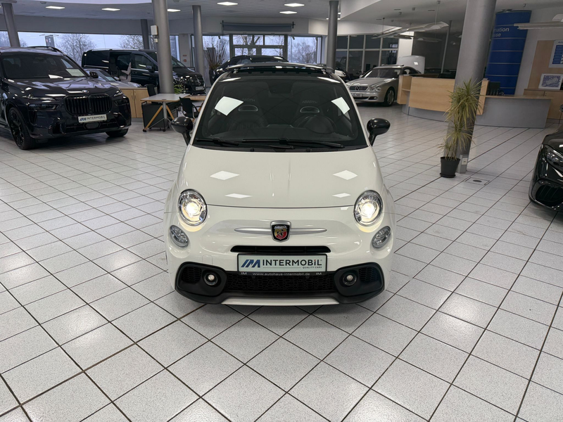 Abarth 595 Turismo Autom*Bi-Xenon*Pano*Klima*Beats*DAB* — photo 2