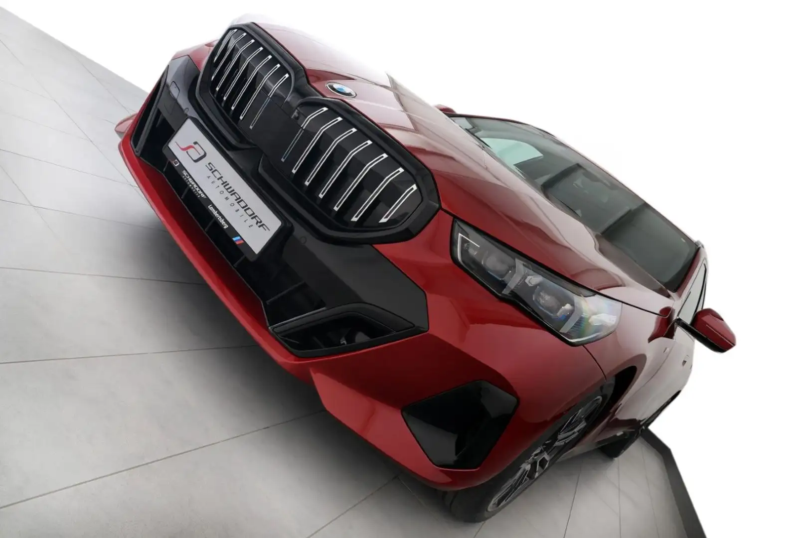 BMW 520 d xDrive Touring M Sport ACC H&K STHZ 360°AHK Rot - 2