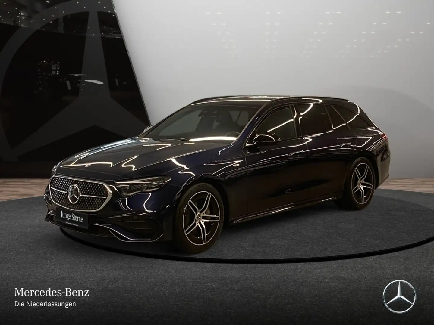 Mercedes-Benz E 300 e T Hybrid AMG Fahrass 360° Distr+ AHK Night Blau - 2