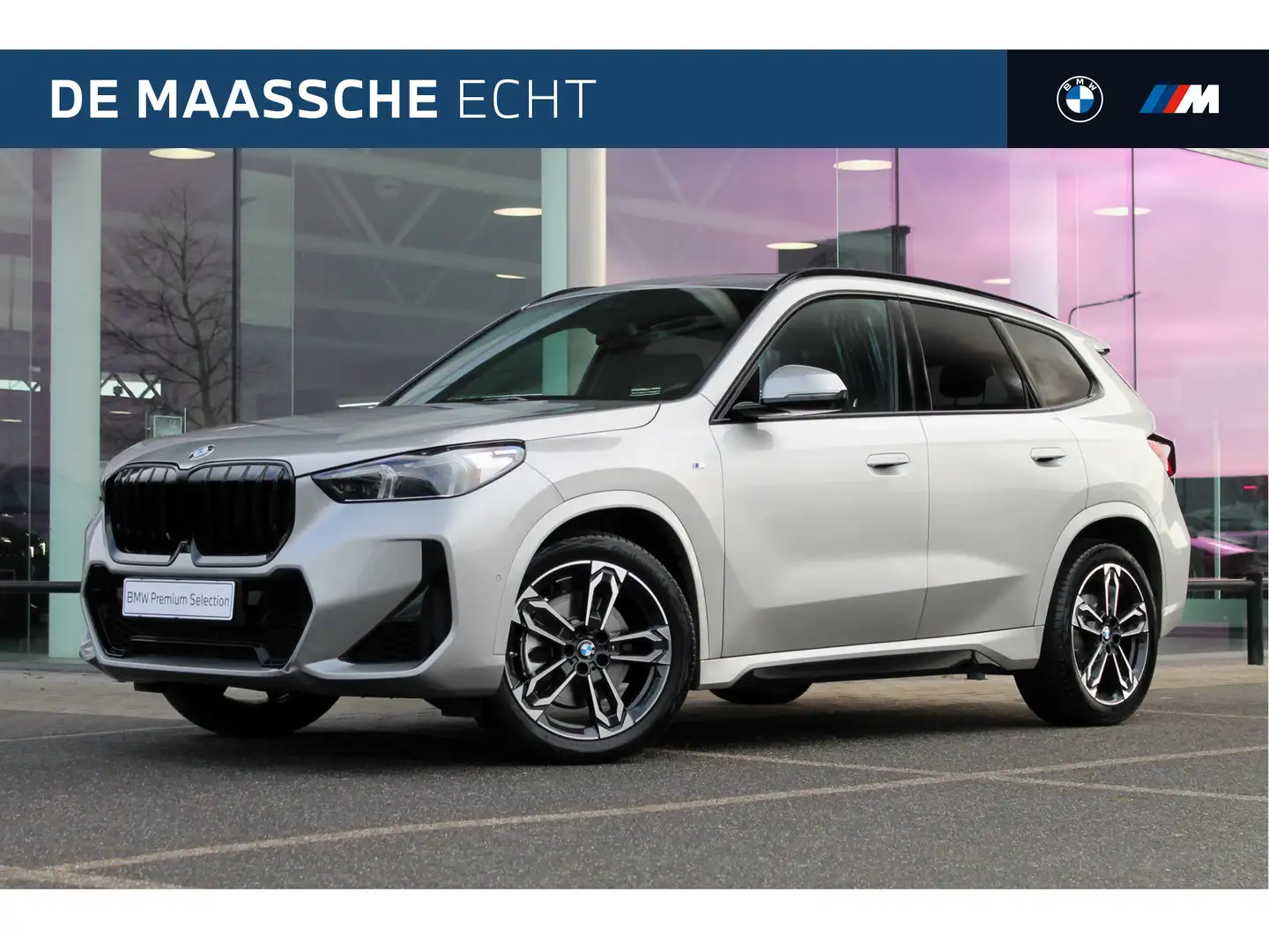 BMW X1 xDrive23i High Executive M Sport Automaat / Panora Zilver - 1