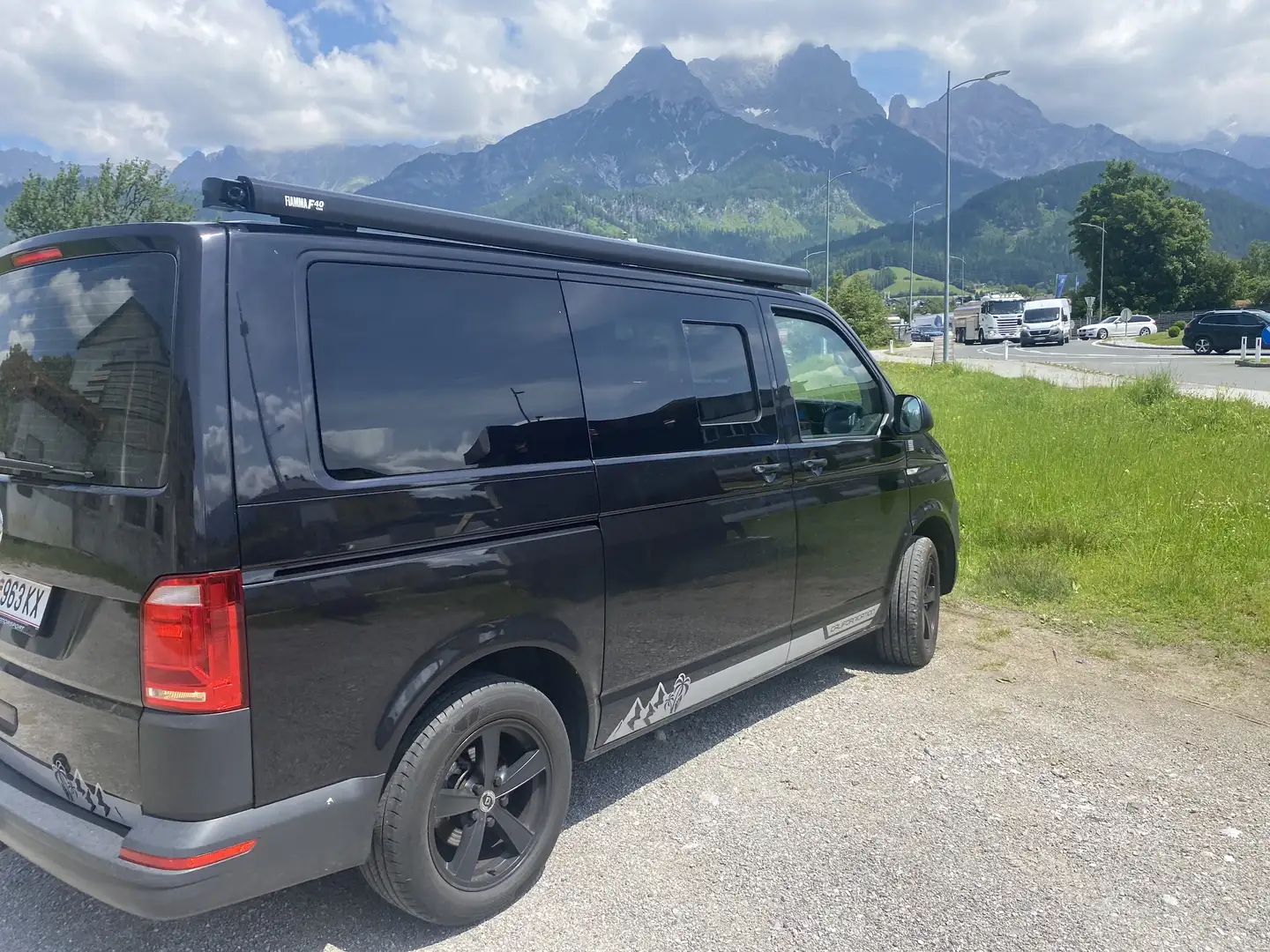 Volkswagen T6 Transporter Schwarz - 2