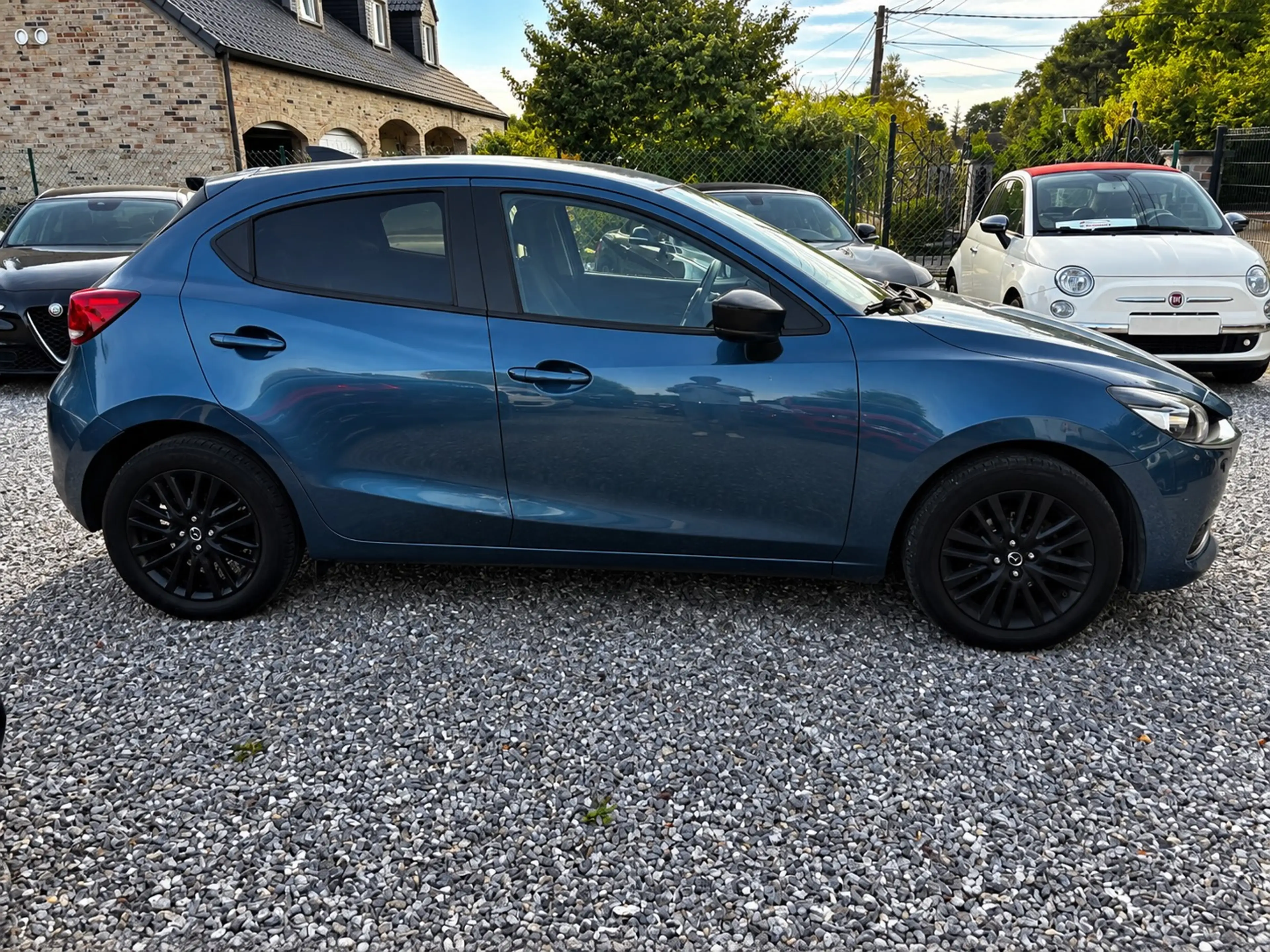 Mazda 2 HYBRIDE * SKYACTIV G * CAMÉRA * GARANTIE 12-36 MOIS — photo 4