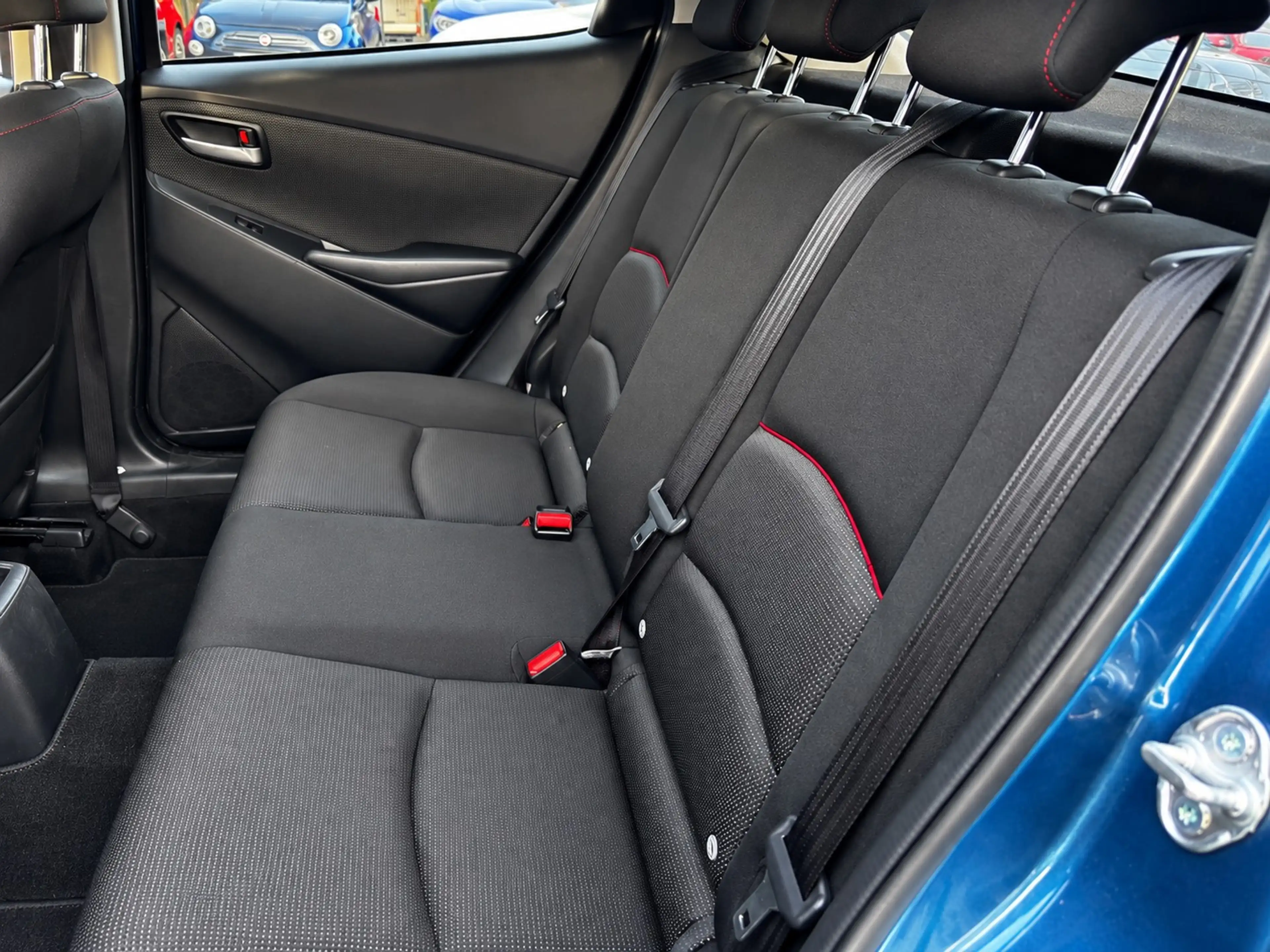 Mazda 2 HYBRIDE * SKYACTIV G * CAMÉRA * GARANTIE 12-36 MOIS — photo 12