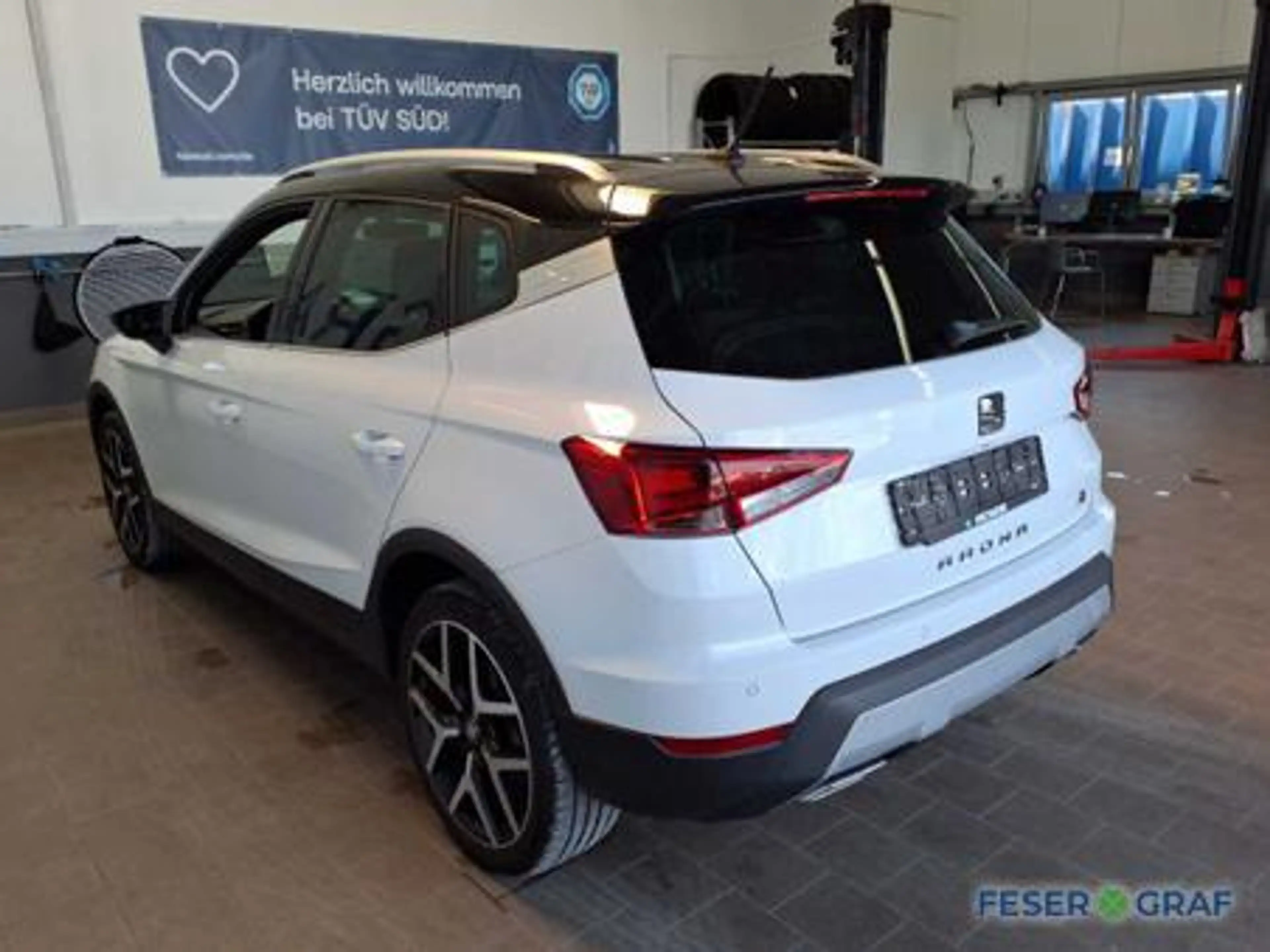 SEAT Arona FR 1.0 TSI NAVI*RFK*PDC*LED*FULL-LINK*18" — photo 4