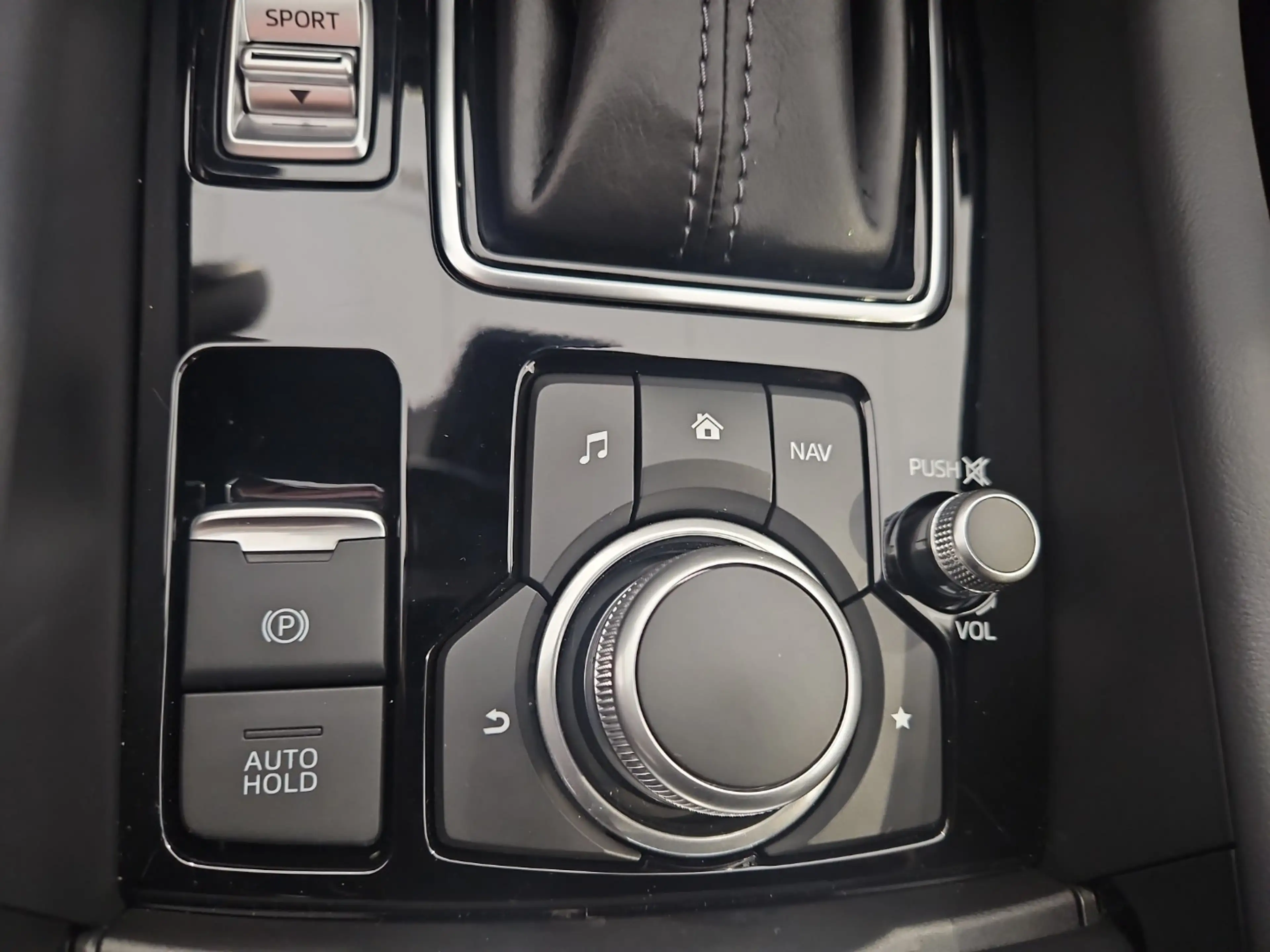Mazda 6 SKYACTIV-G 194 — photo 14