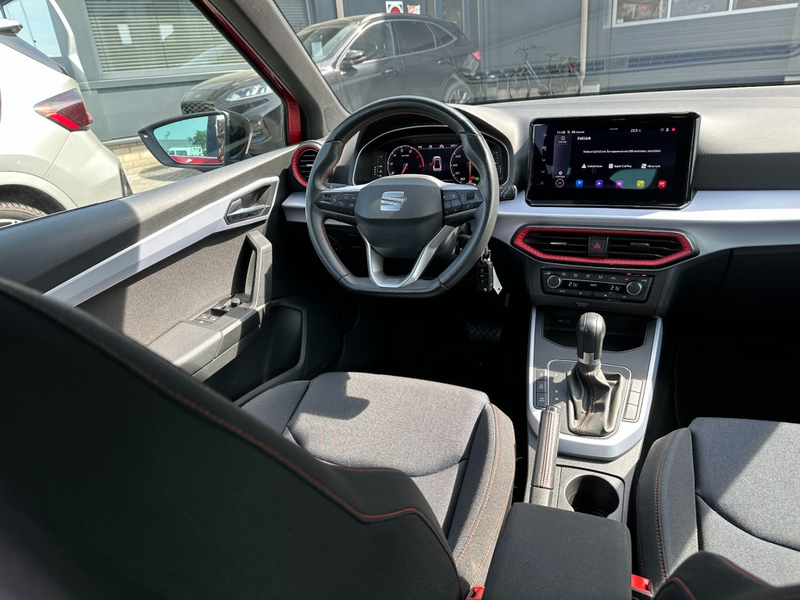 SEAT Arona 1.0 TSi FR Aut. Navi.Camera Apple-CarPlay — photo 14