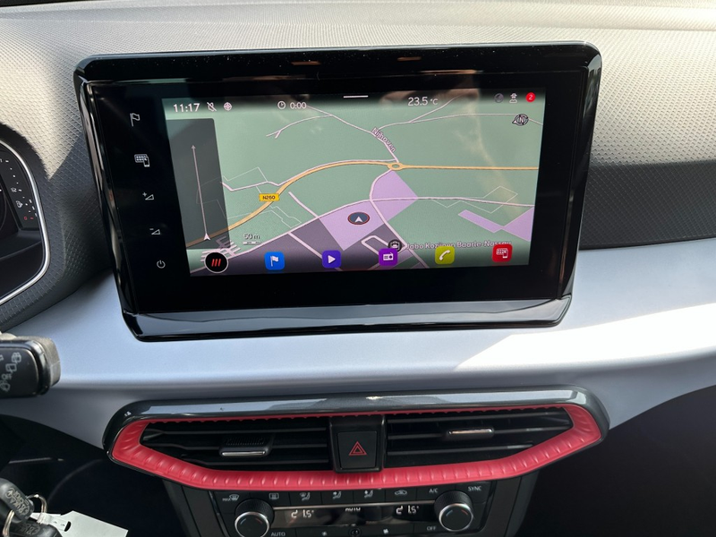 SEAT Arona 1.0 TSi FR Aut. Navi.Camera Apple-CarPlay — photo 15