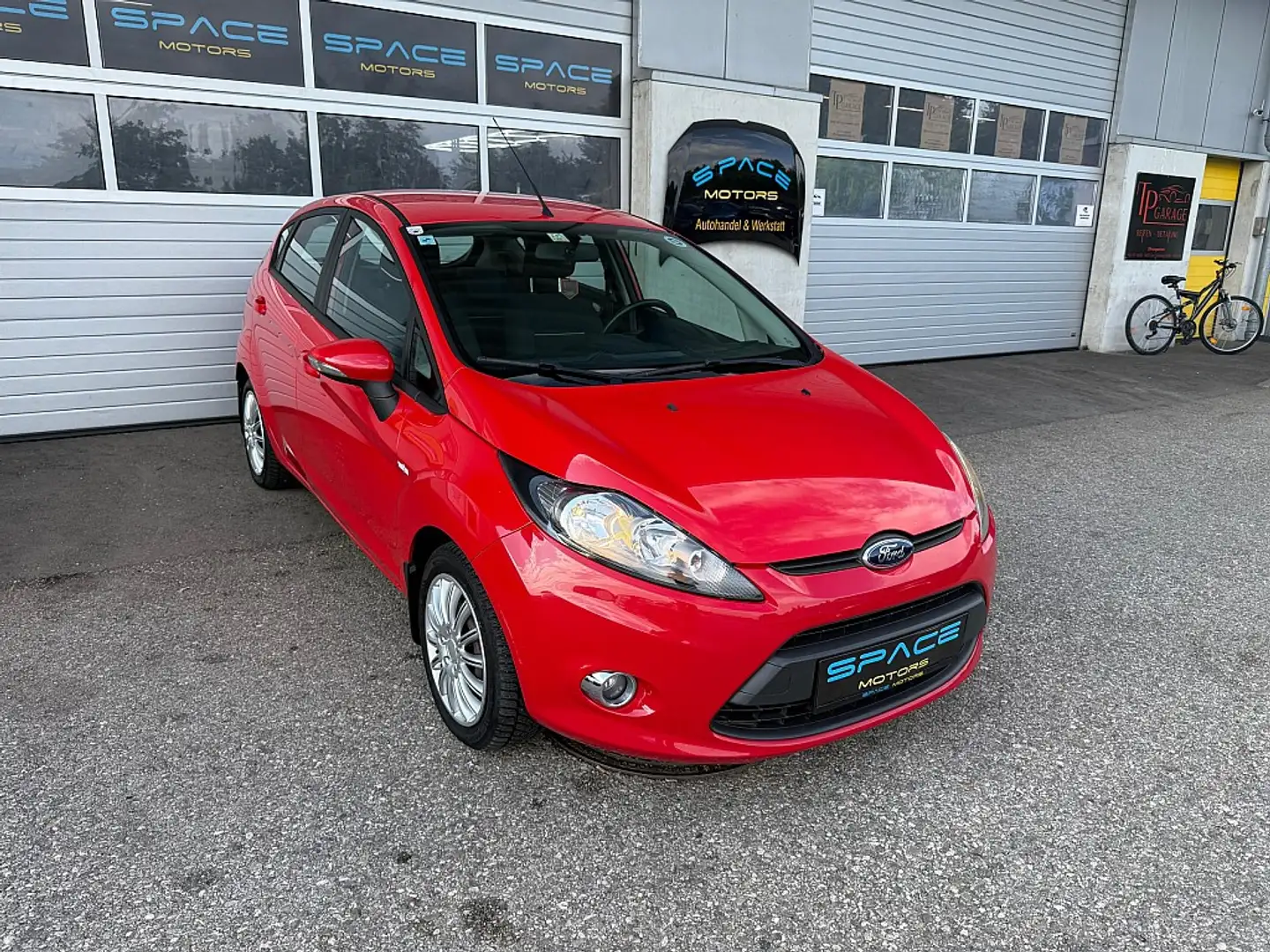 Ford Fiesta Trend 1,25 Rot - 1