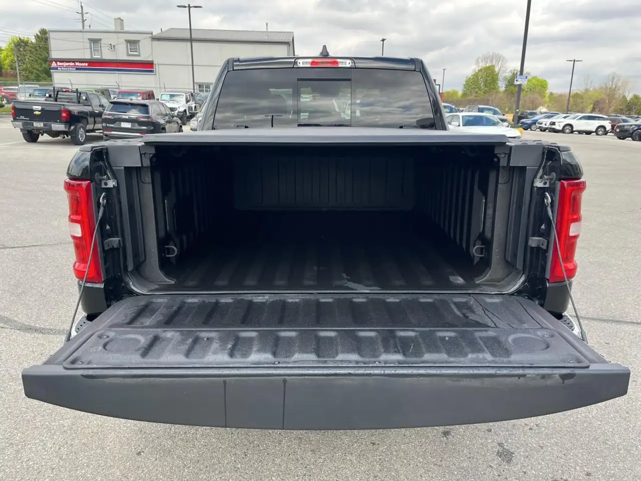 RAM 1500 снимка RAM 1500