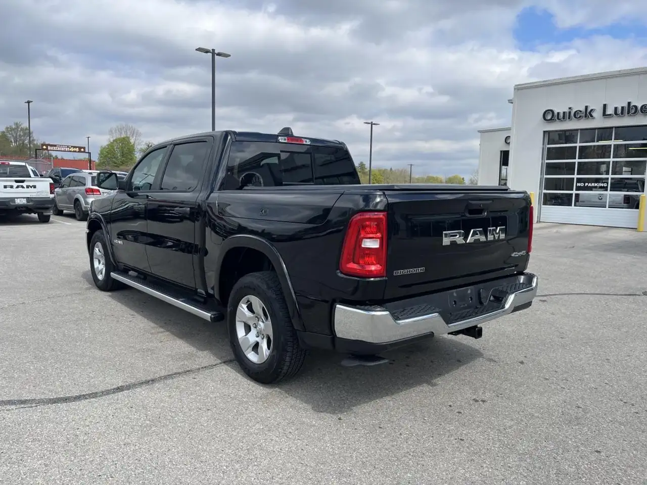 RAM 1500 снимка RAM 1500